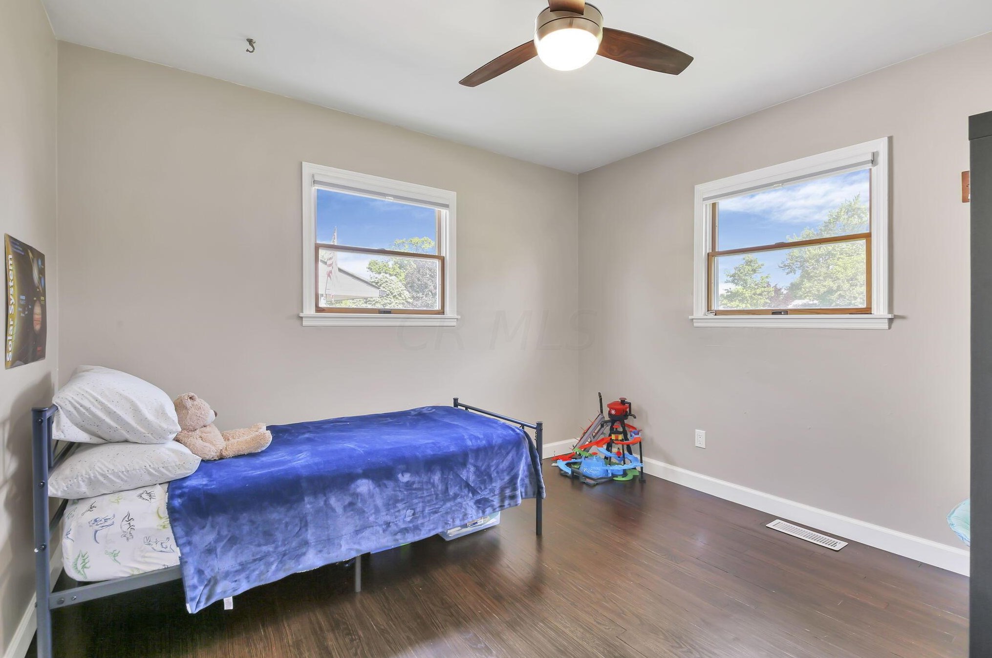 2731 Nottingham Rd, Columbus OH 43221-1157 exterior