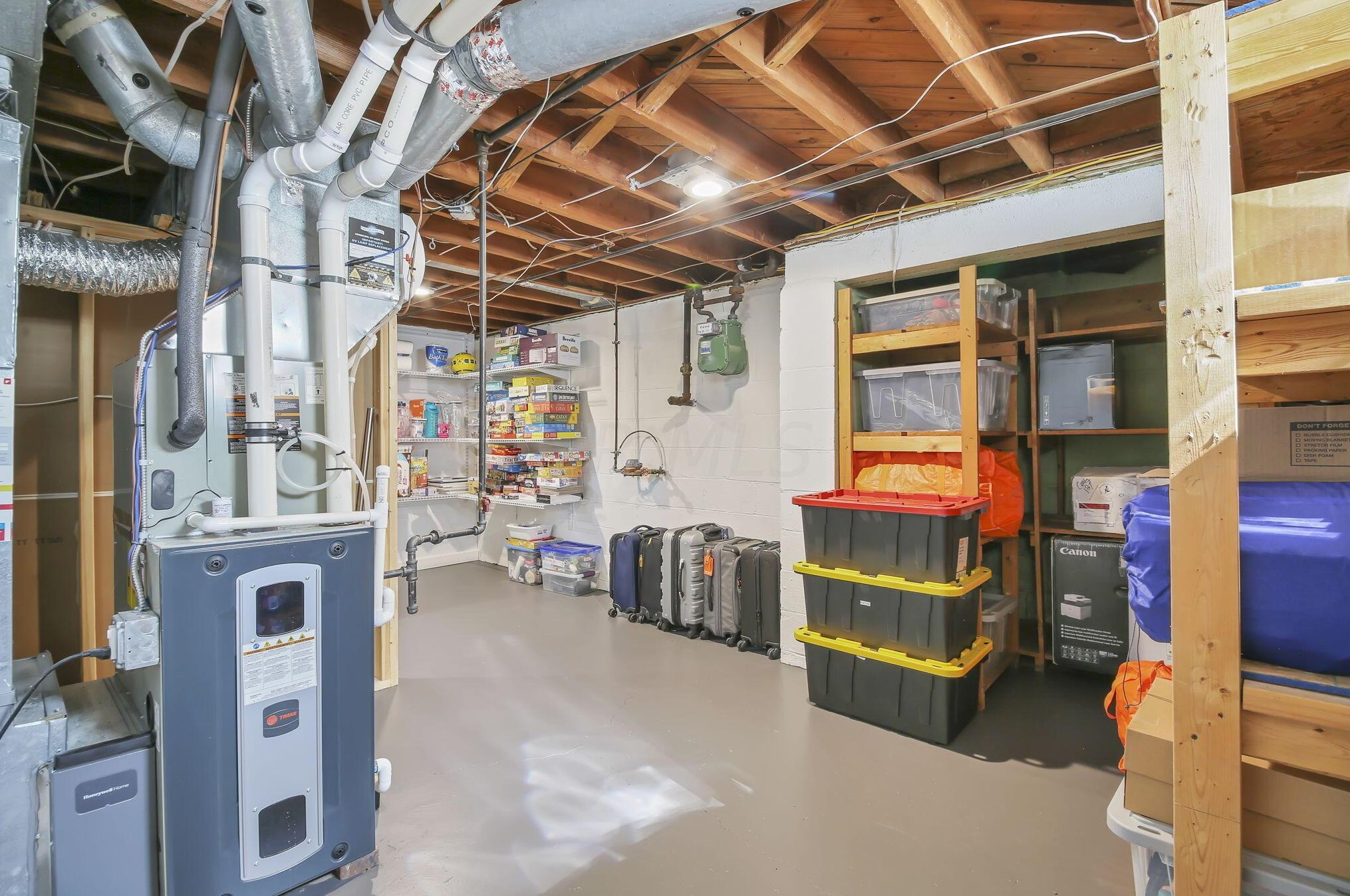 2731 Nottingham Rd, Columbus OH 43221-1157 exterior