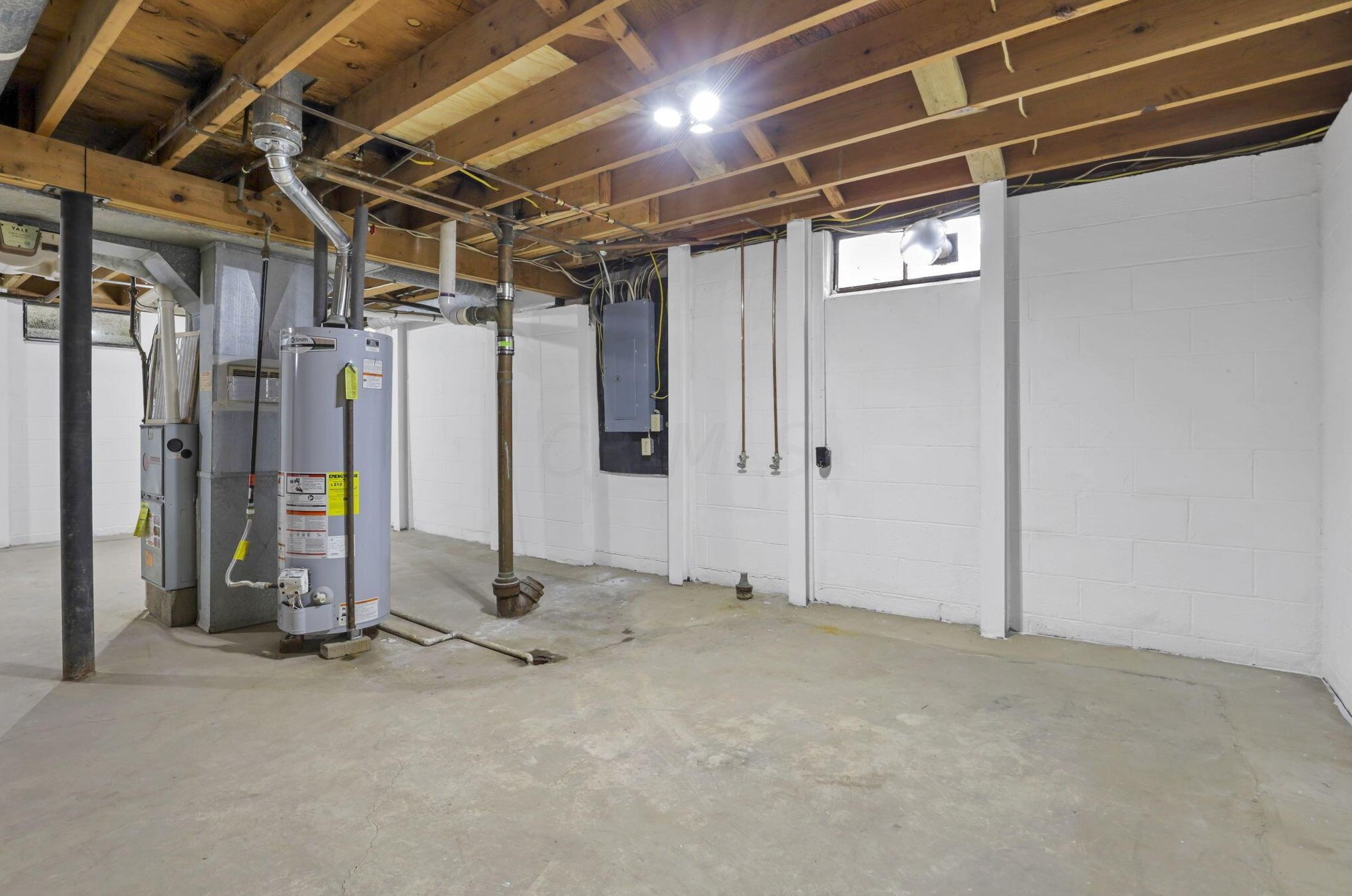 473 Smith Rd, Columbus OH 43228-1143 exterior