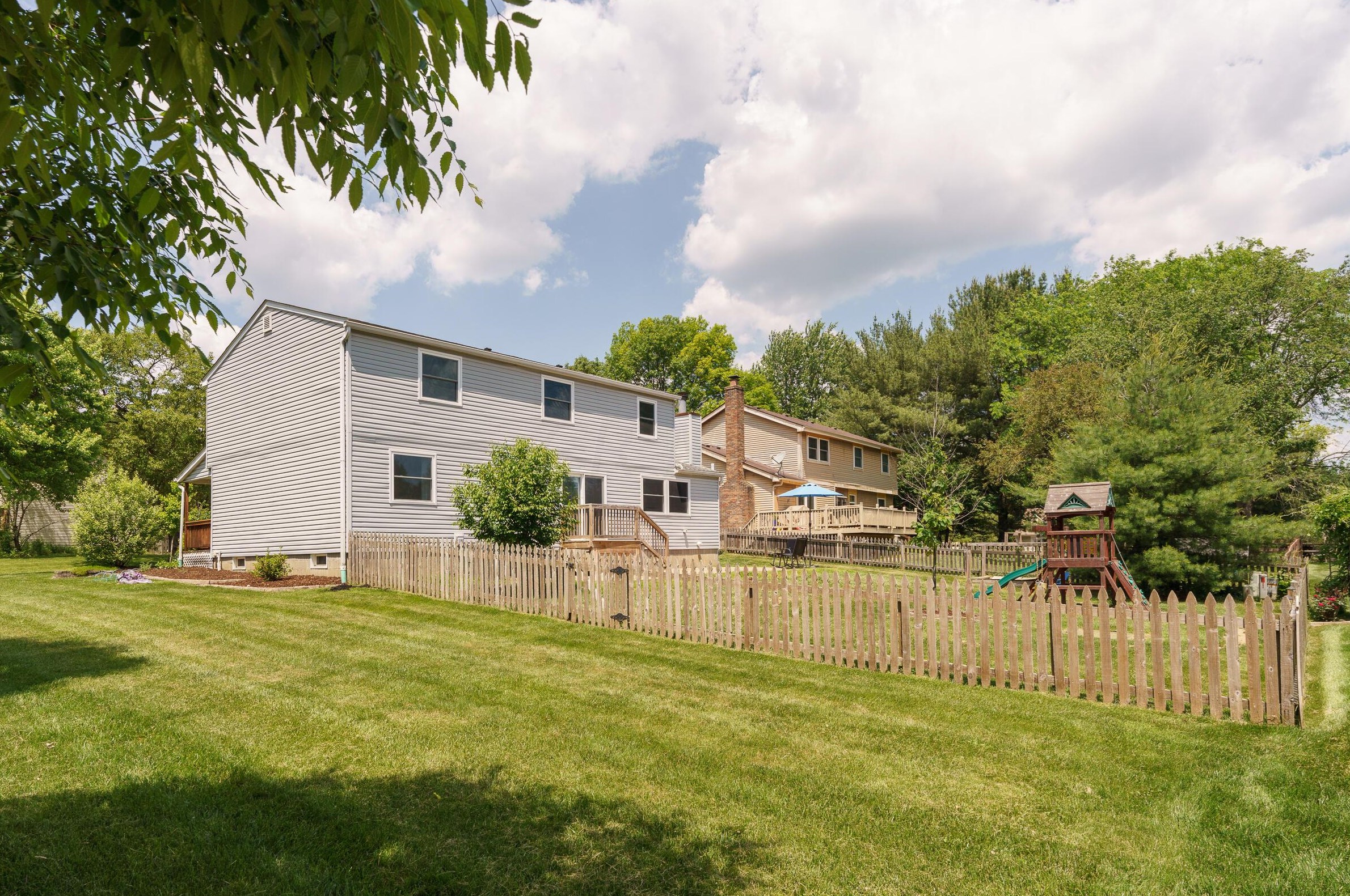 746 Ridenour Rd, Columbus OH 43230-1654 exterior