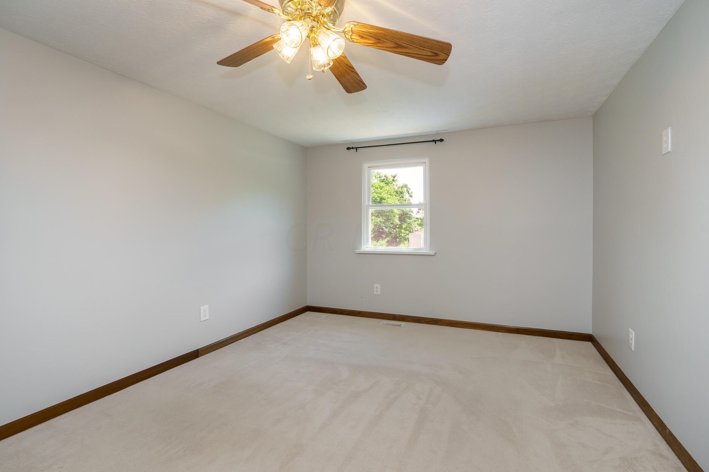 746 Ridenour Rd, Columbus OH 43230-1654 exterior