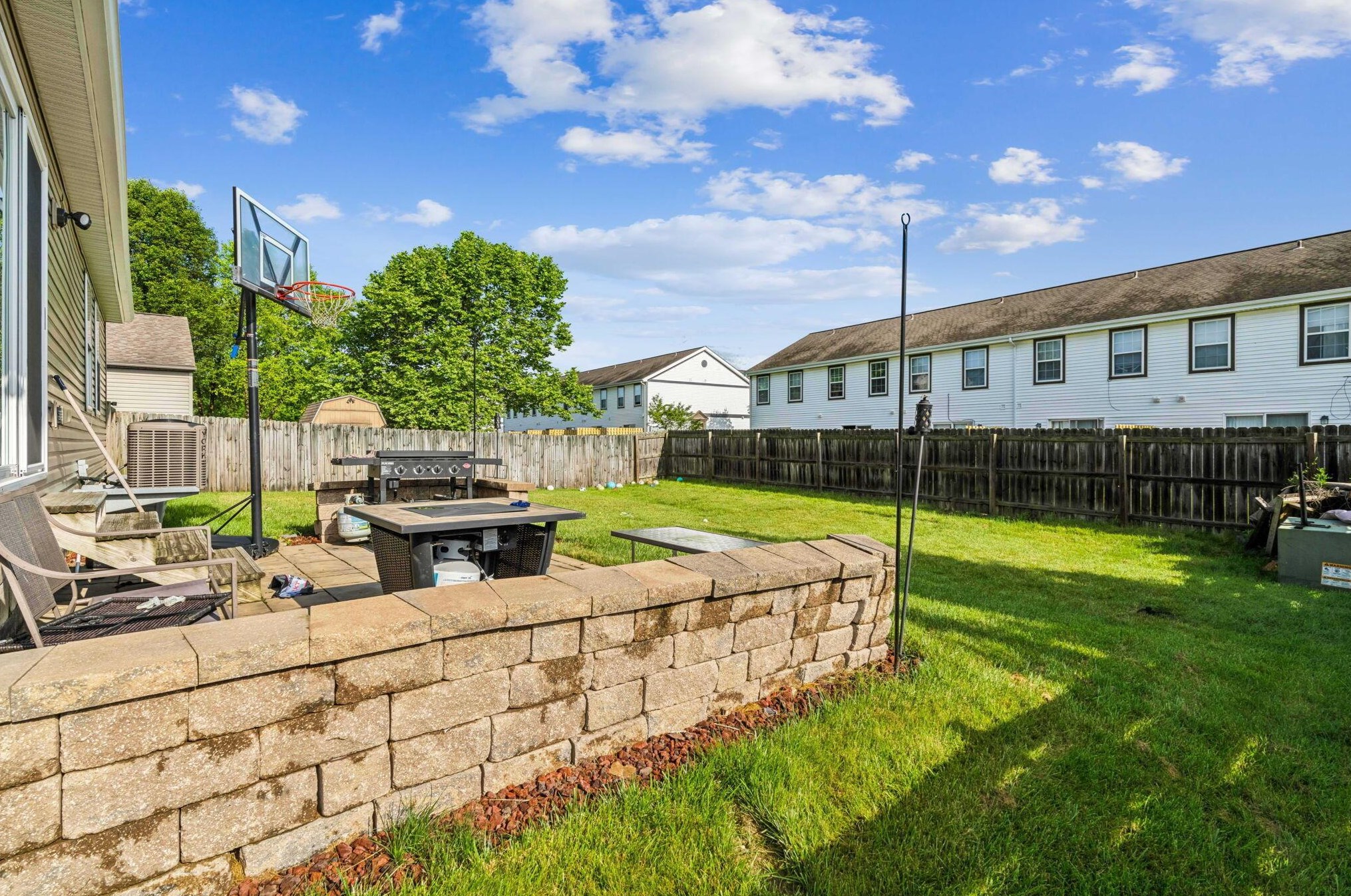 8142 Creekstone Ln, Blacklick OH  43004-8141 exterior