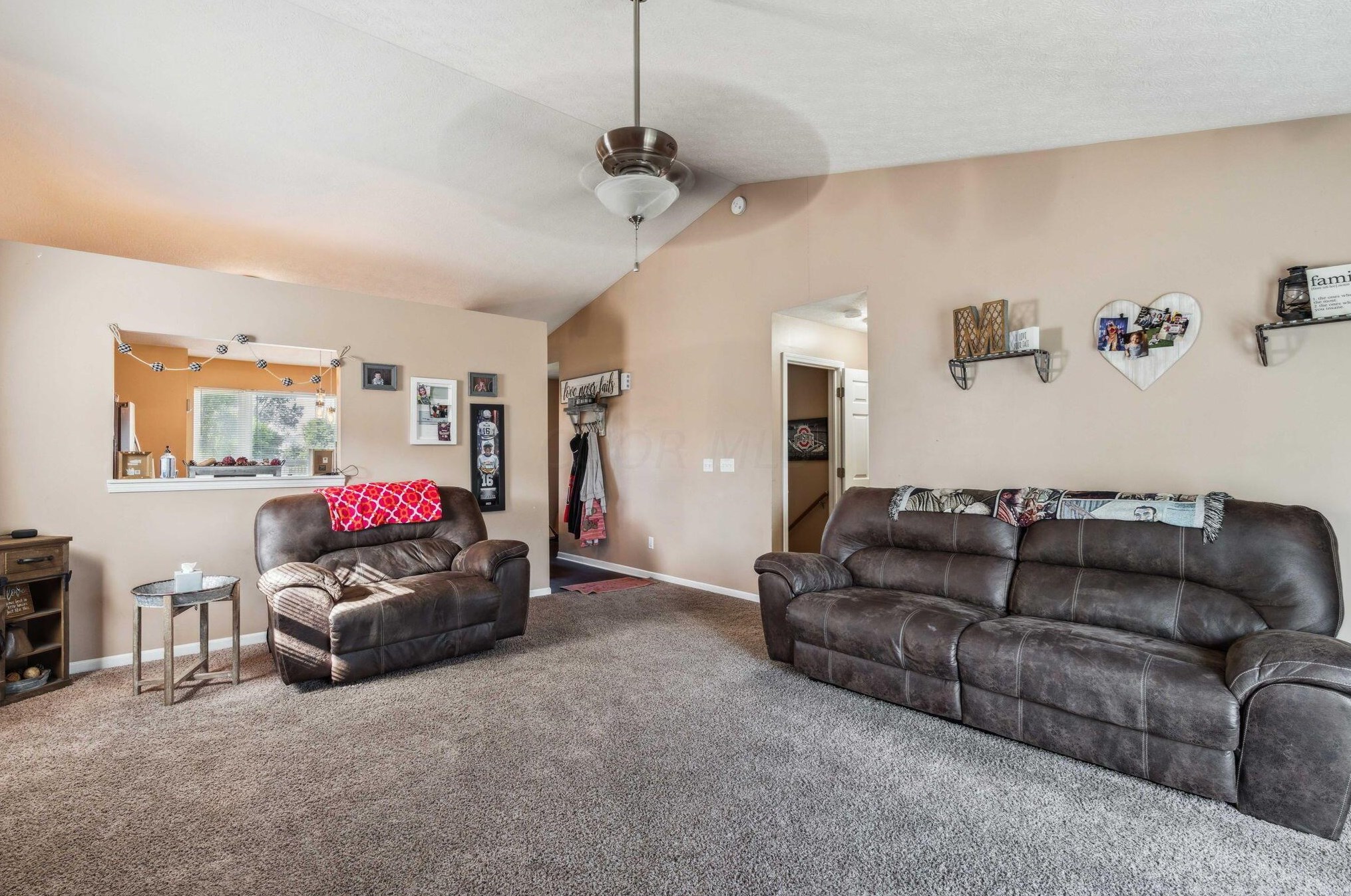 8142 Creekstone Ln, Blacklick OH  43004-8141 exterior