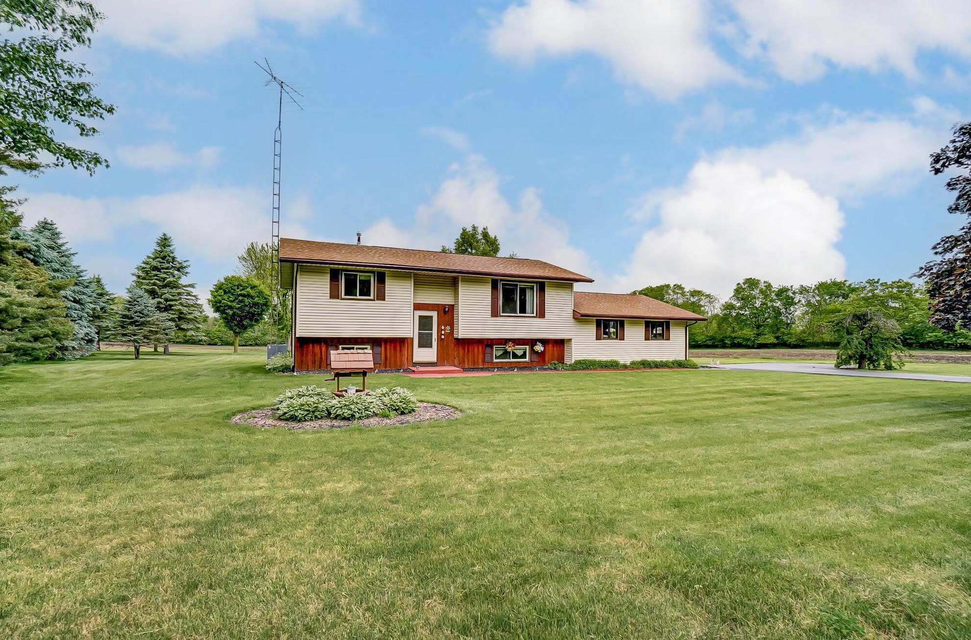 9680 Old Troy Pike, Saint Paris, OH 43072-9426