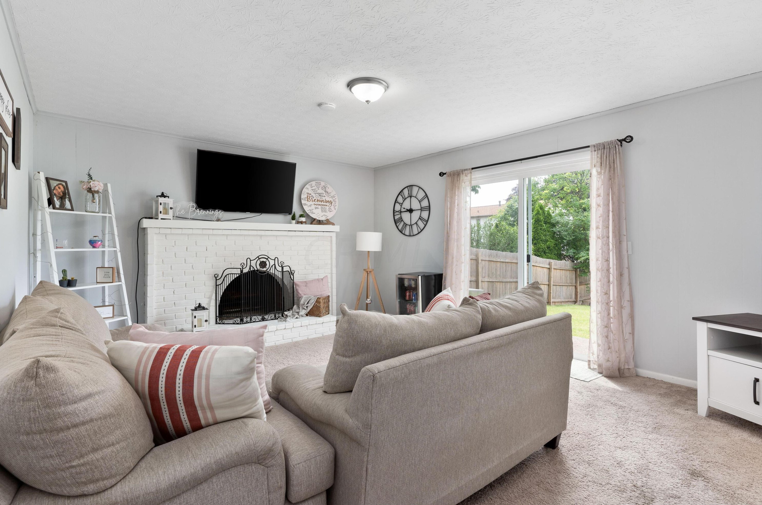 1773 Staffordshire Rd, Columbus OH 43229-2141 exterior