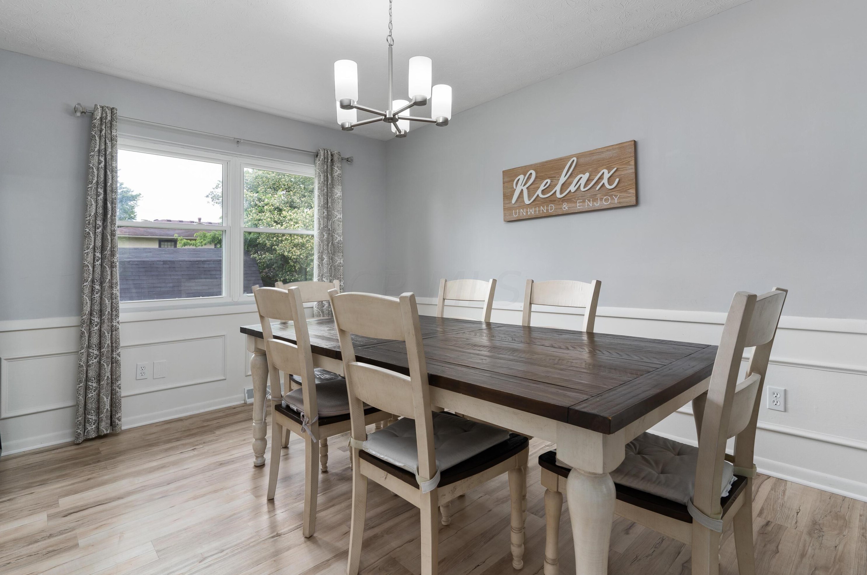 1773 Staffordshire Rd, Columbus OH 43229-2141 exterior