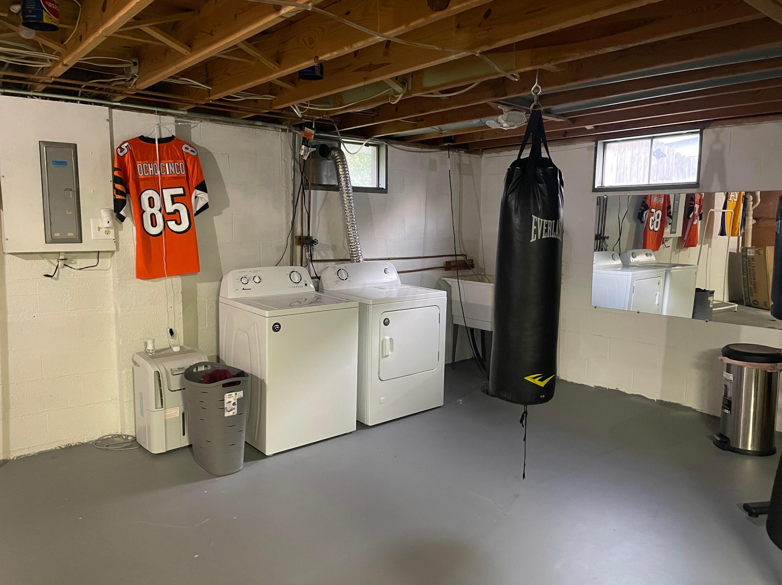 1773 Staffordshire Rd, Columbus OH 43229-2141 exterior