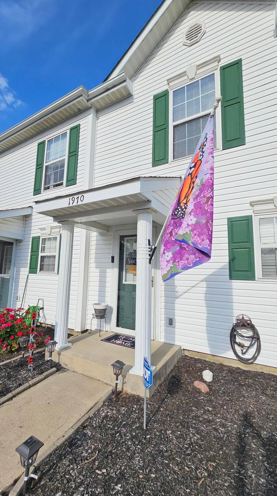 1970 Ironton Dr, Columbus, OH 43228-8400