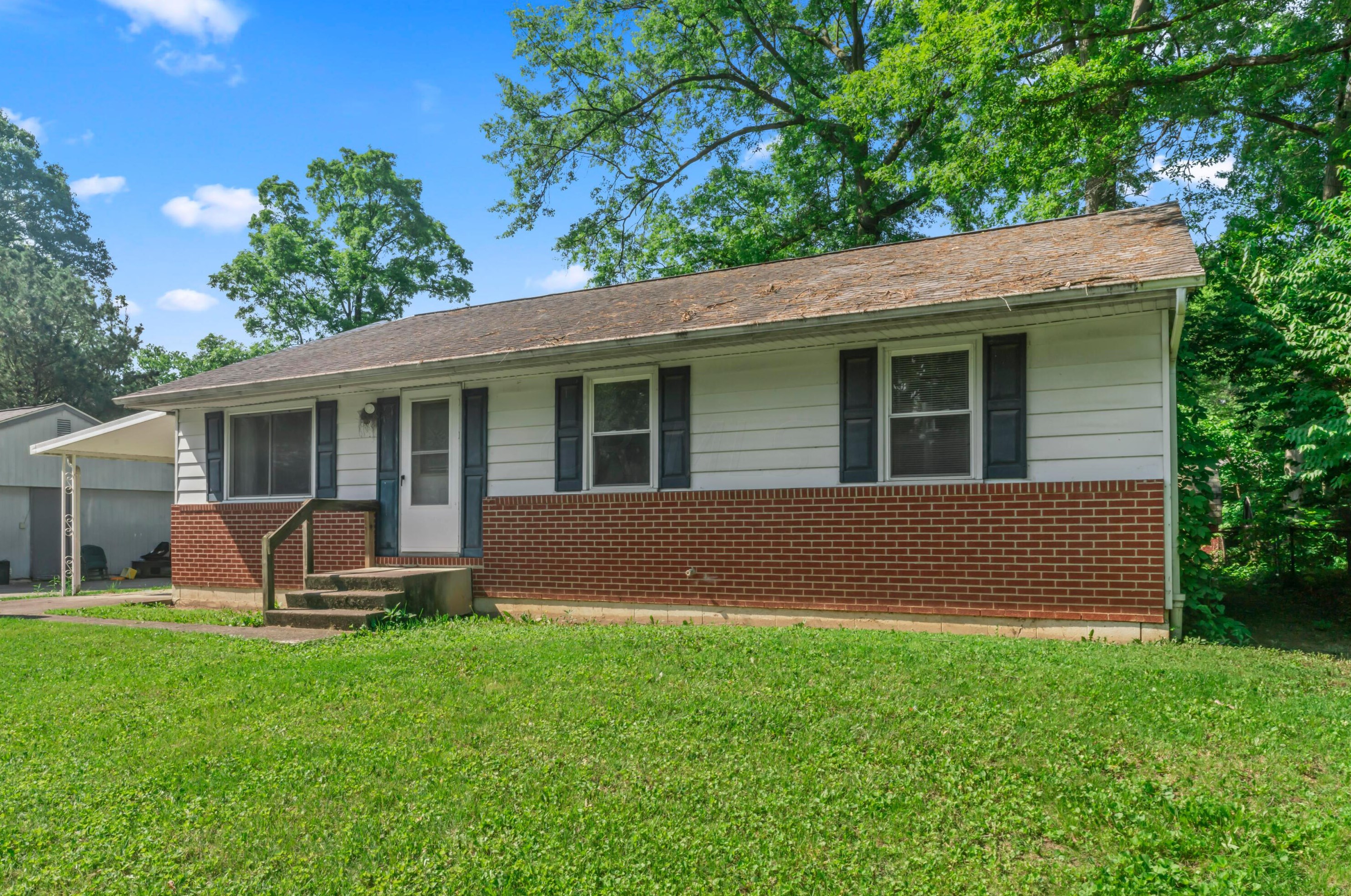 2561 Milverton Way, Columbus, OH 43224-1763