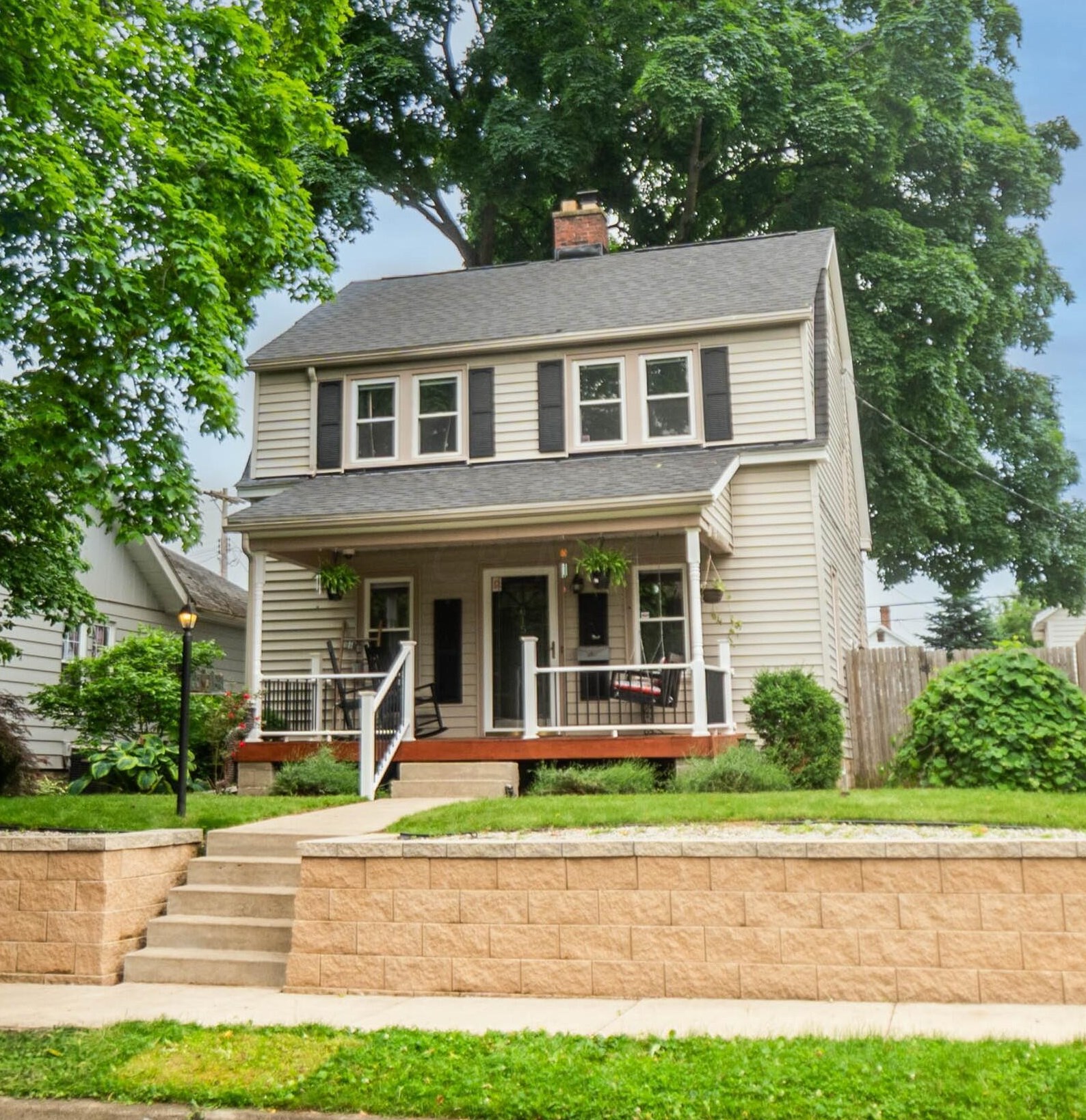 615 Oakwood Ave, Lancaster, OH 43130