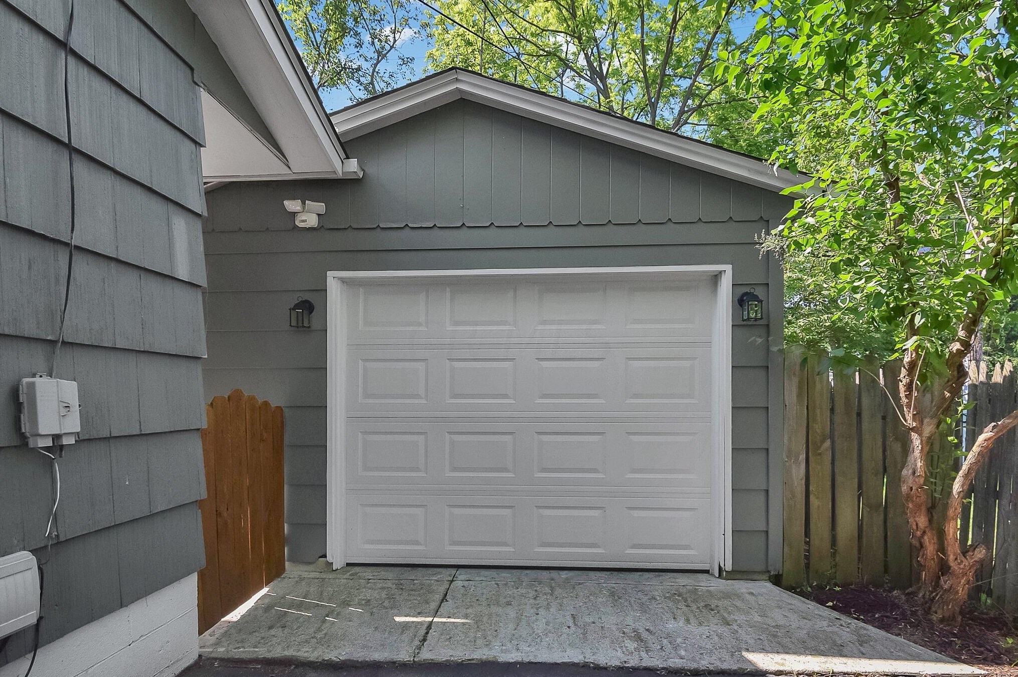 249 Stafford Ave, Columbus OH 43085-3137 exterior