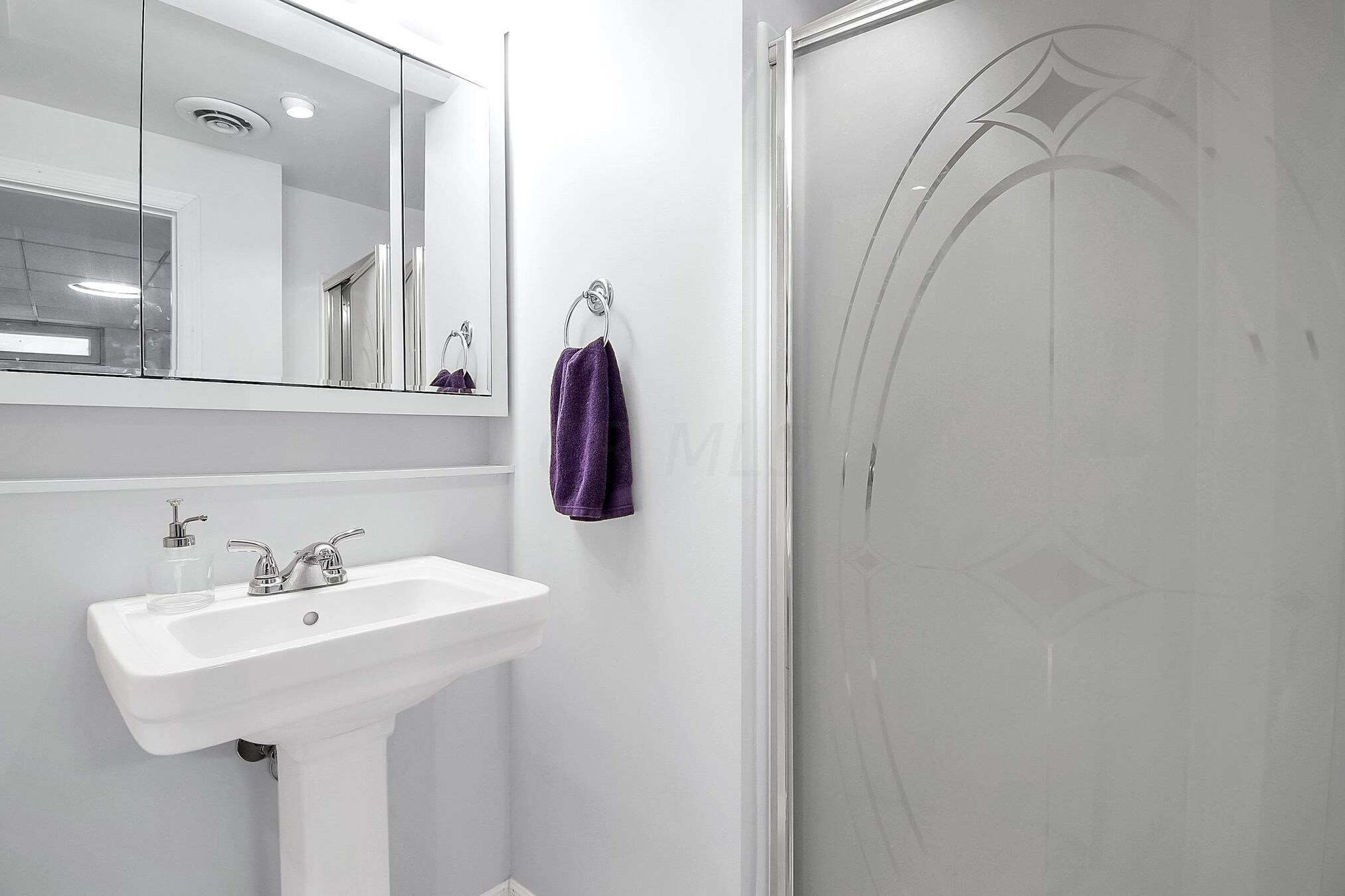 249 Stafford Ave, Columbus OH 43085-3137 exterior