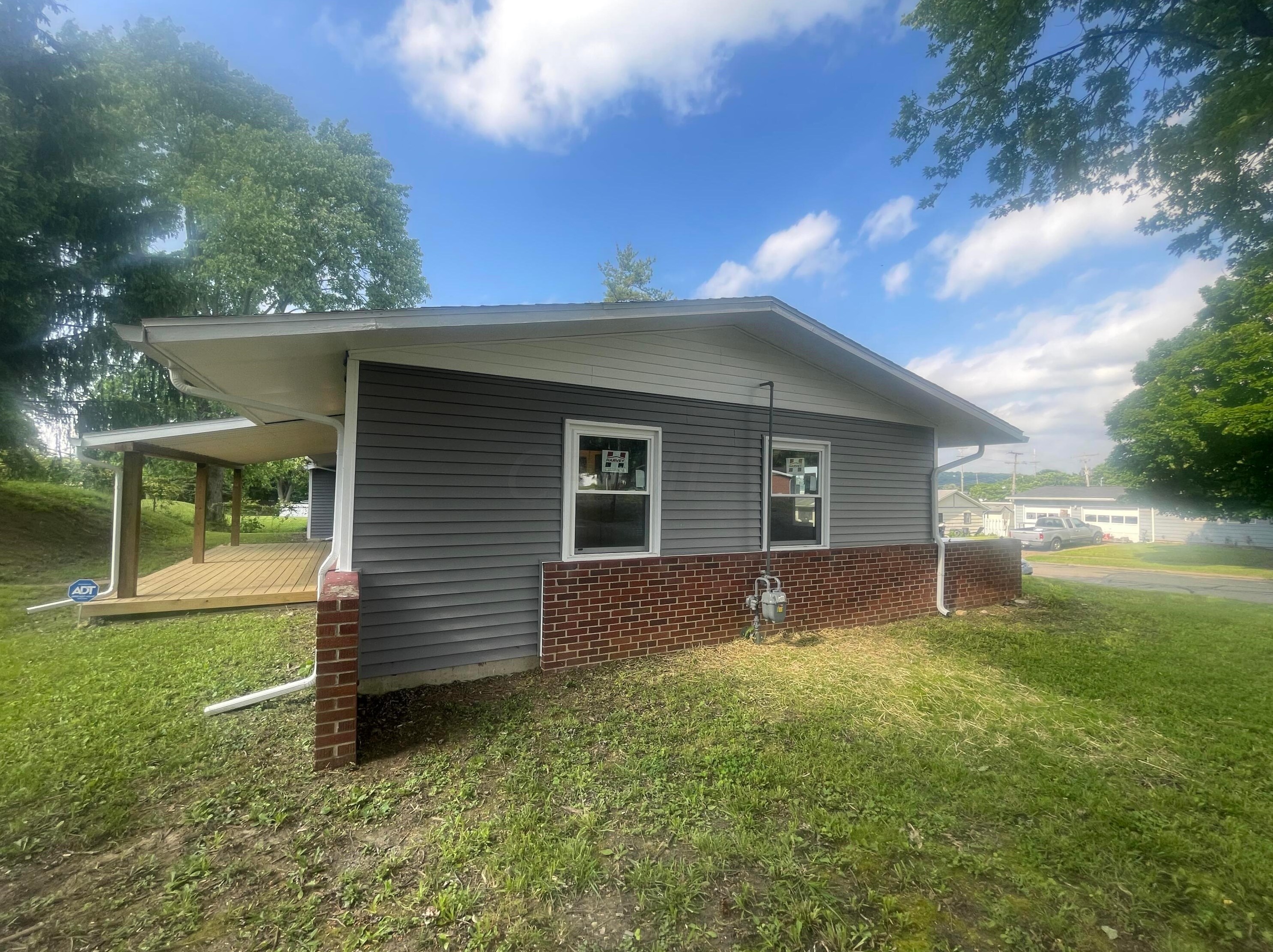 705 Brannon Dr, Lancaster, OH 43130