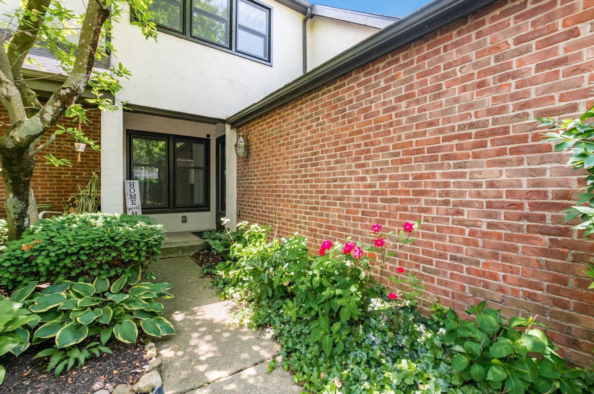 5241 Willow Grove Pl, Dublin, OH 43017-2103
