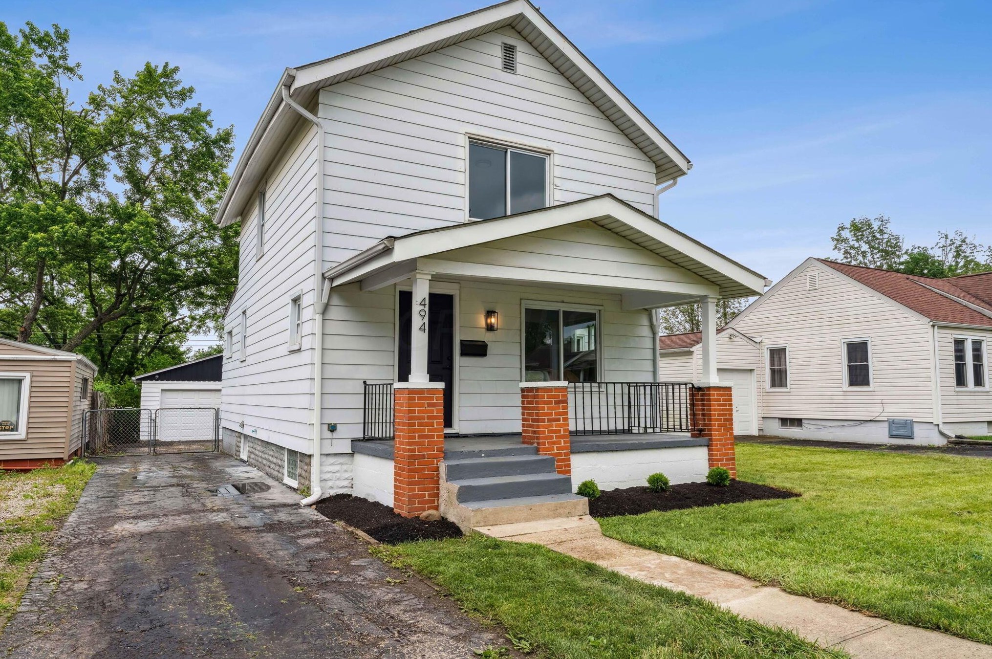 494 Warren Ave, Columbus, OH 43204-3471