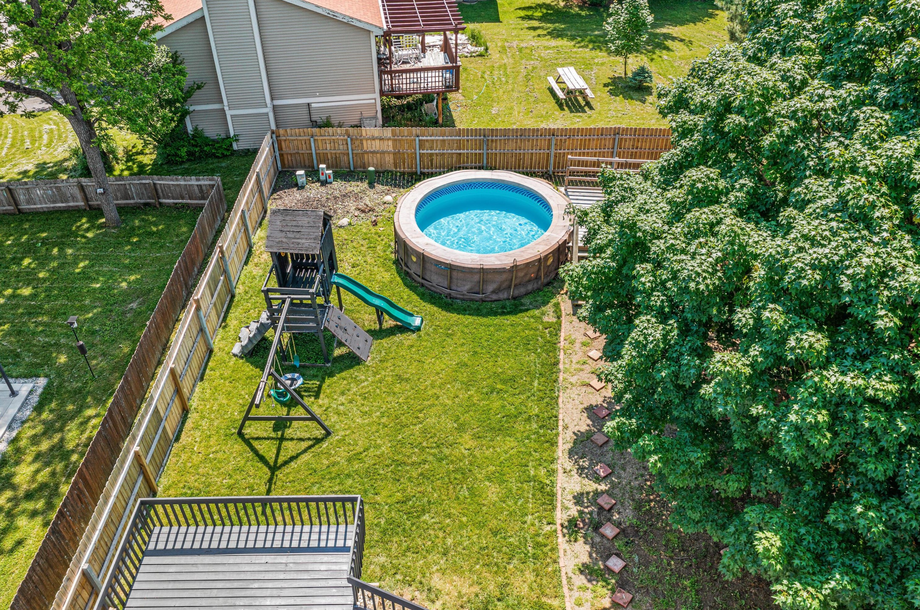 3467 Frenchpark Dr, Columbus OH 43231-7323 exterior