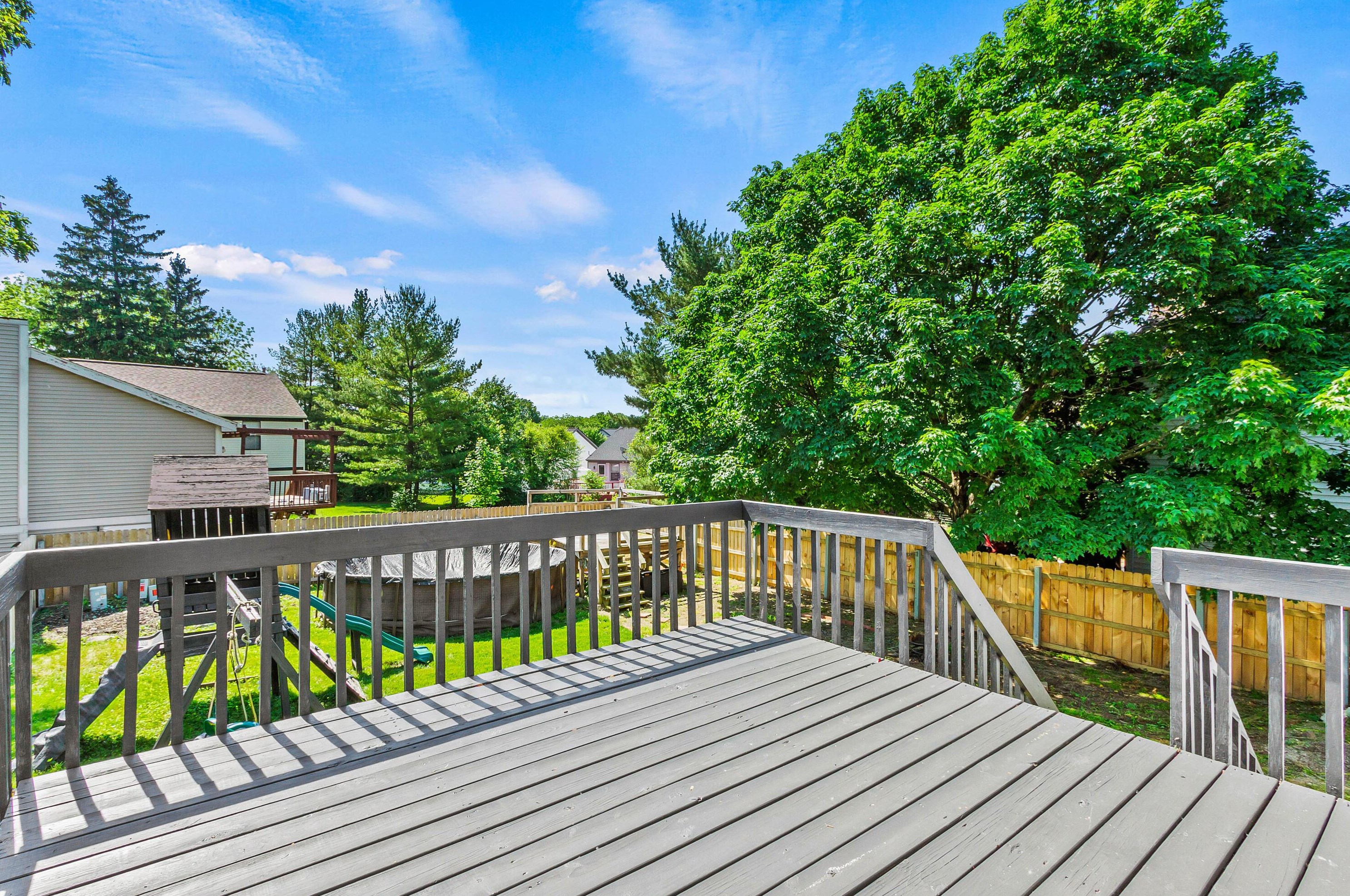 3467 Frenchpark Dr, Columbus OH 43231-7323 exterior