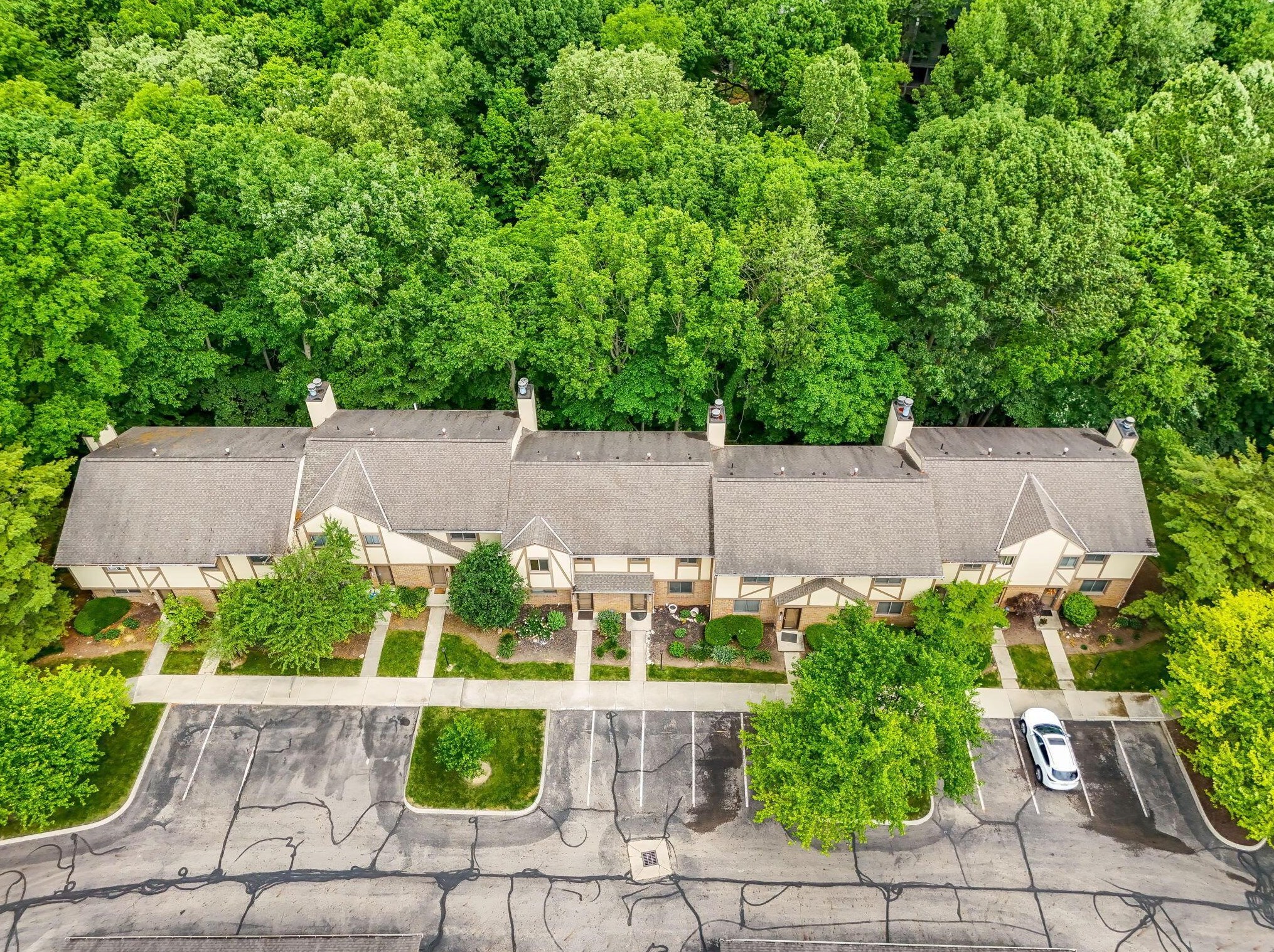 3258 Brookview Way, Columbus, OH 43221-4593