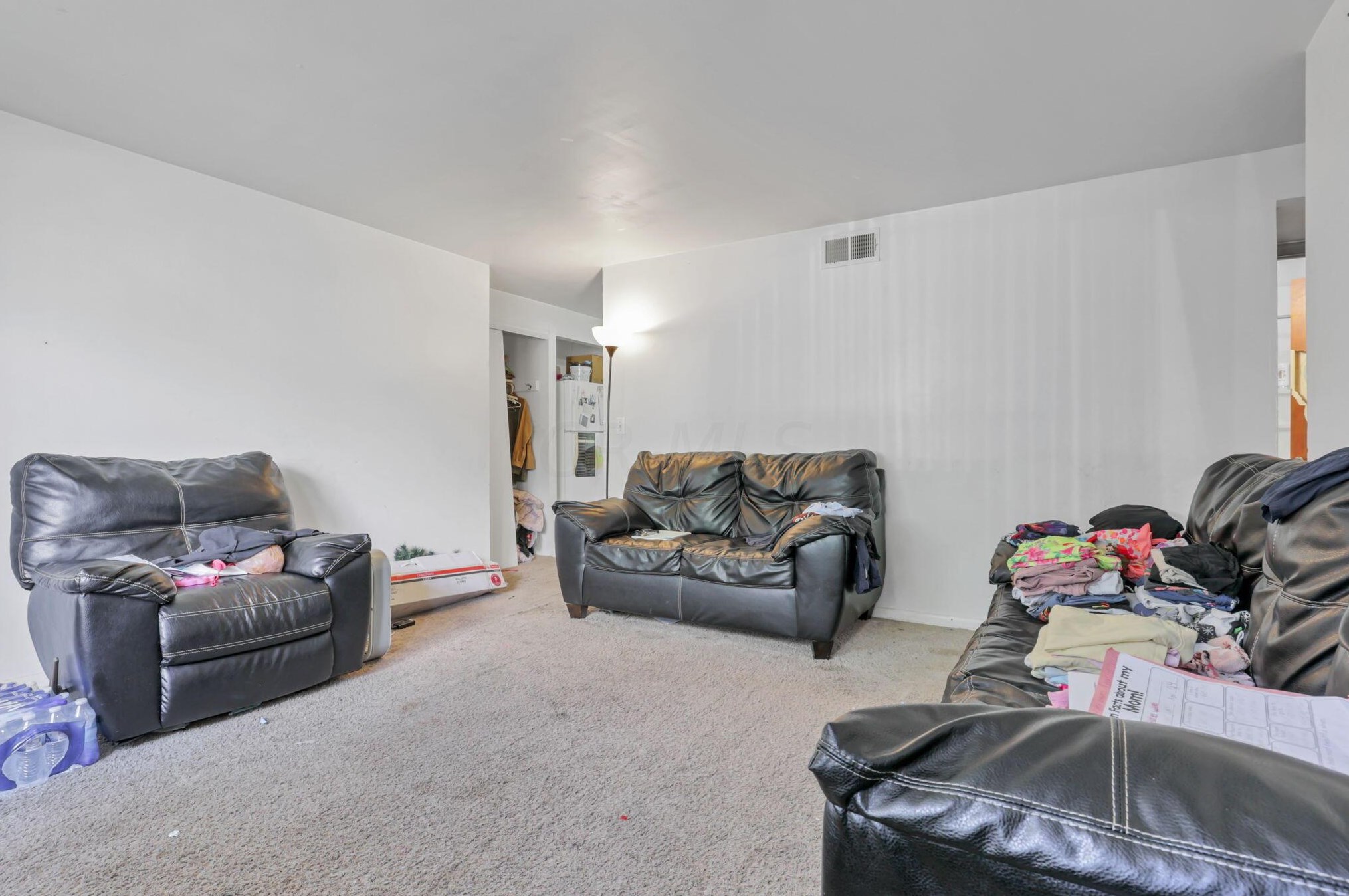 251 Napoleon Ave, Columbus OH 43213-4229 exterior