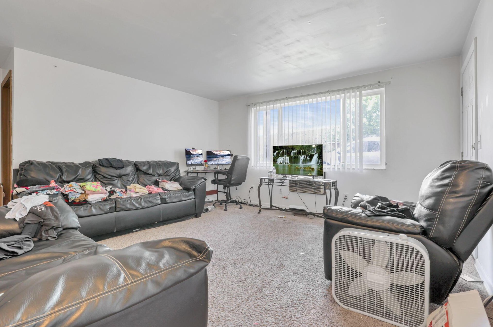 251 Napoleon Ave, Columbus OH 43213-4229 exterior