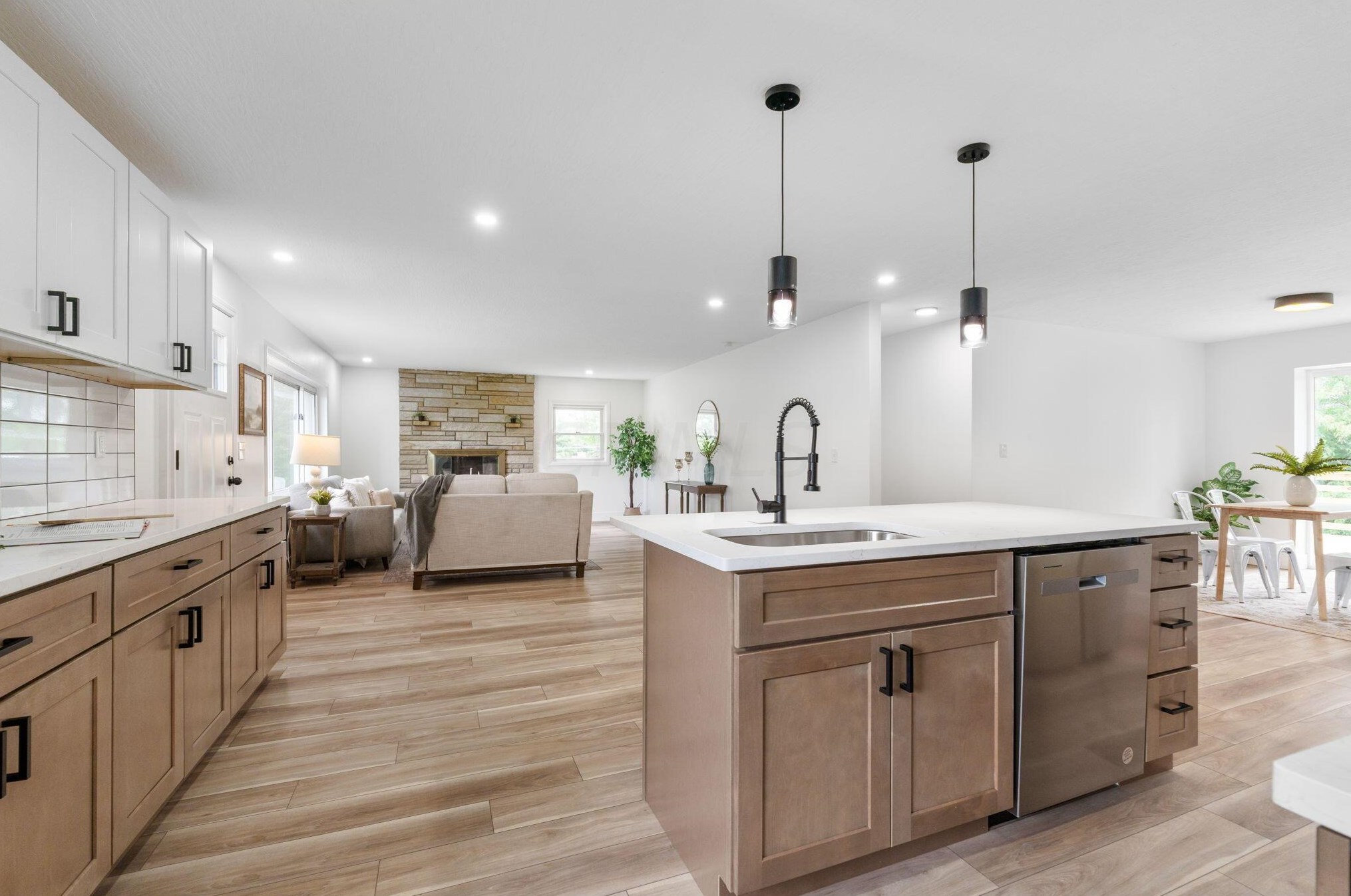 541 Groveport Pike, Cnl Wnchstr OH  43110-9747 exterior