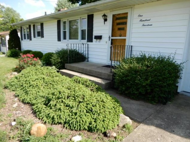 114 Oakway Dr, Mount Vernon, OH 43050-1023
