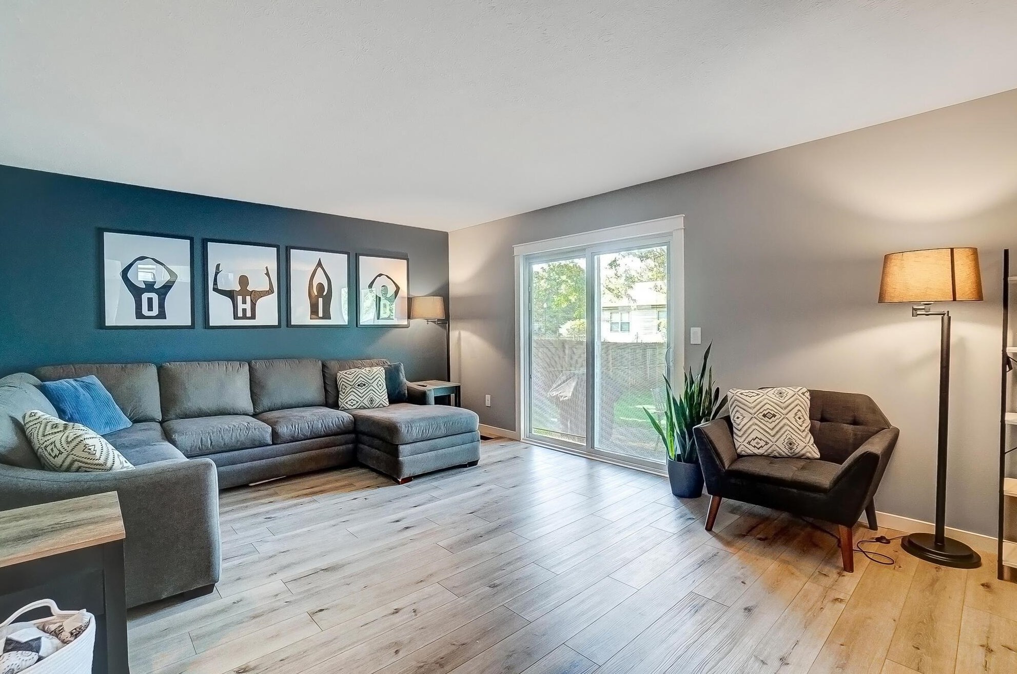 6011 Wexford Park Dr, Columbus OH  43228-9258 exterior