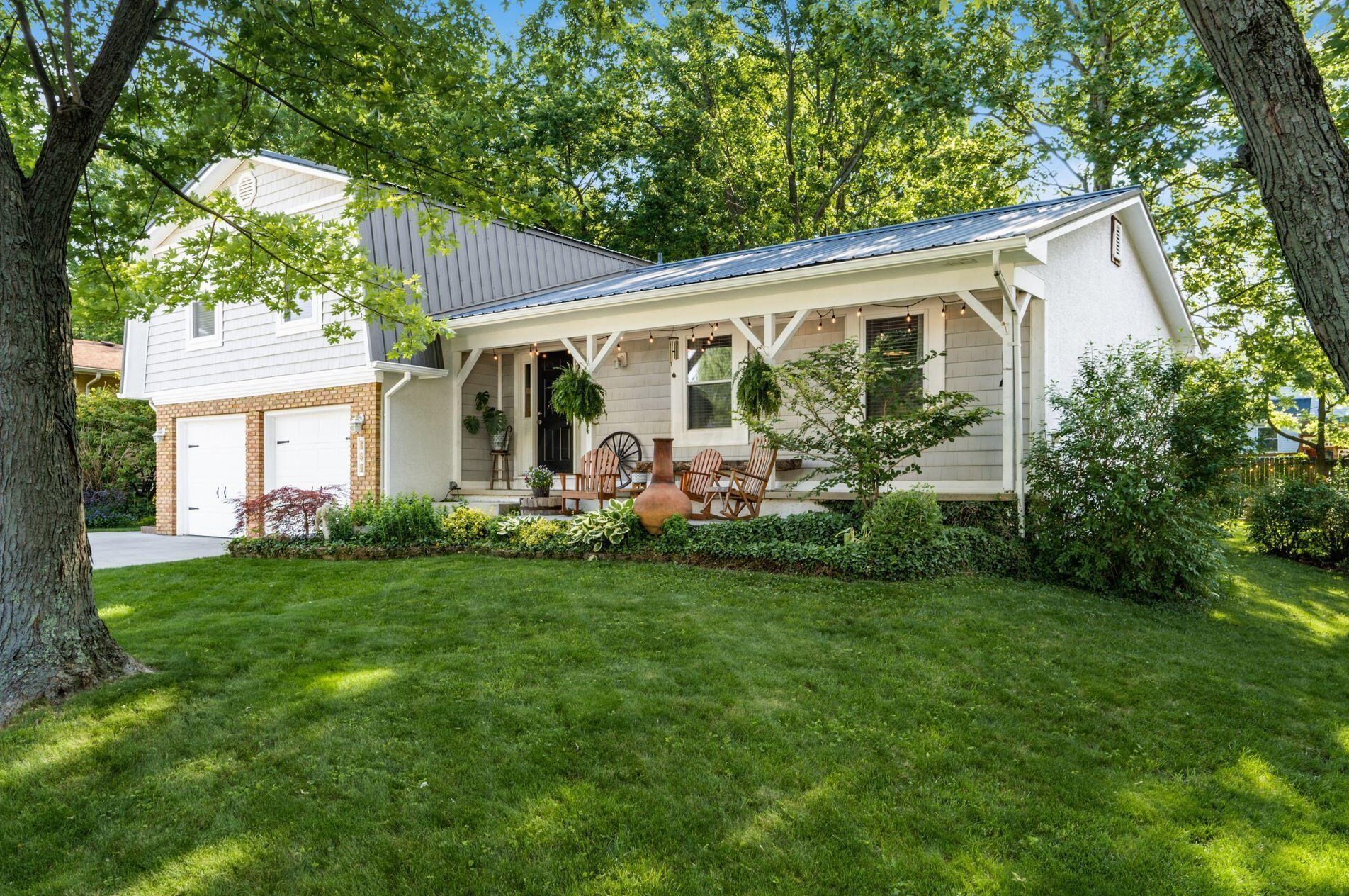 559 Wickham Way, Columbus, OH 43230-2232
