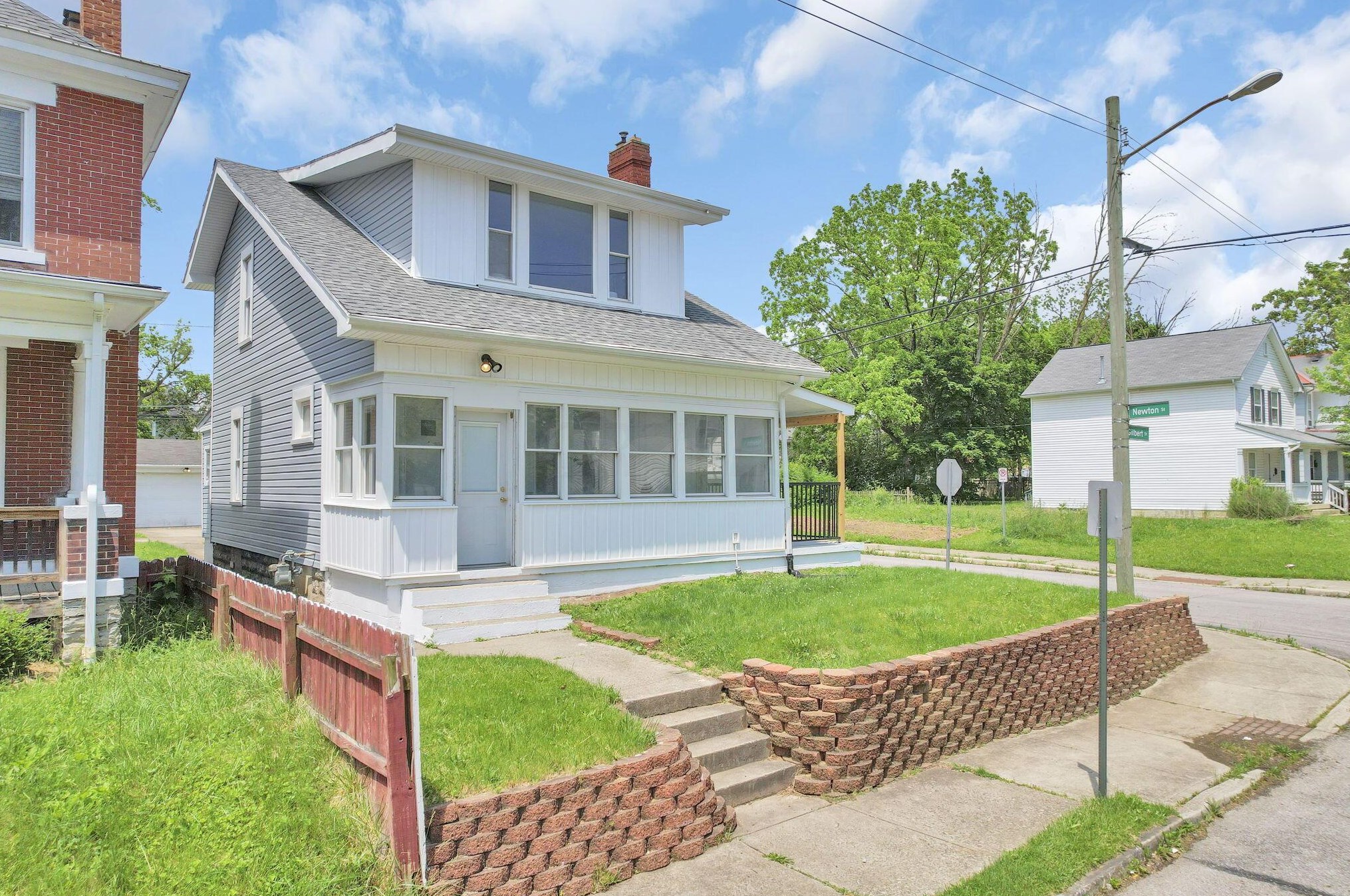 653 Gilbert St, Columbus, OH 43205-2632