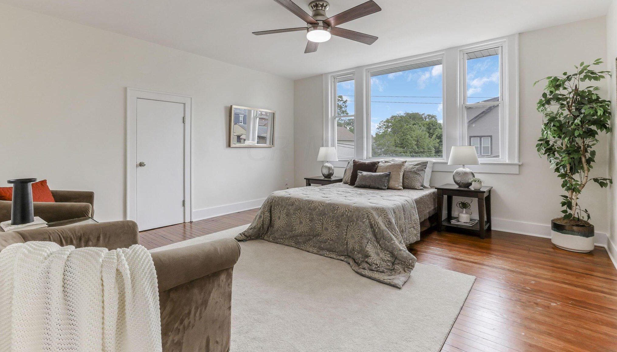 653 Gilbert St, Columbus OH 43205-2632 exterior