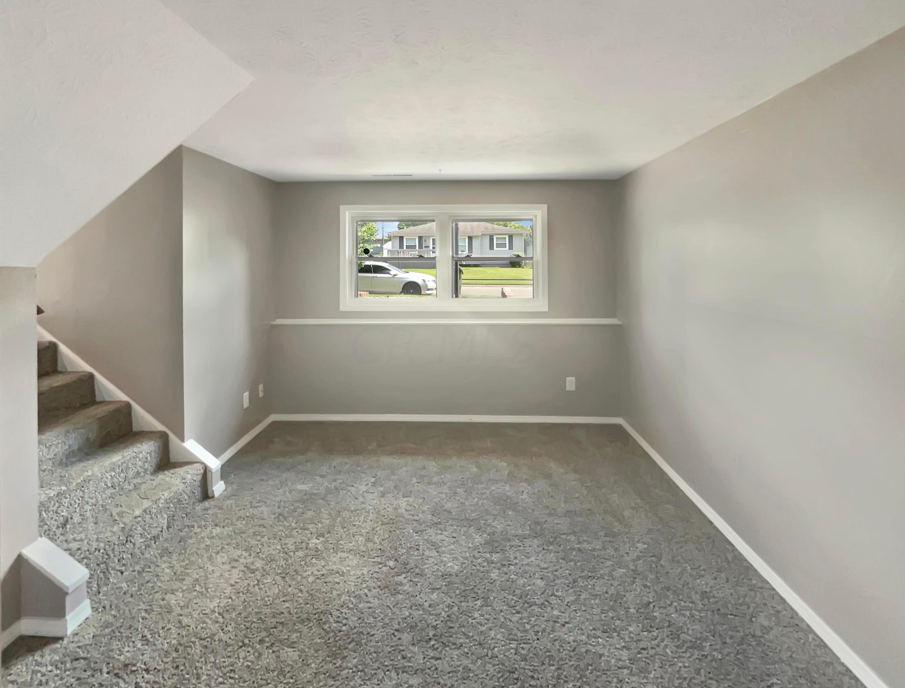 820 Allison Dr, Columbus OH 43207-4247 exterior