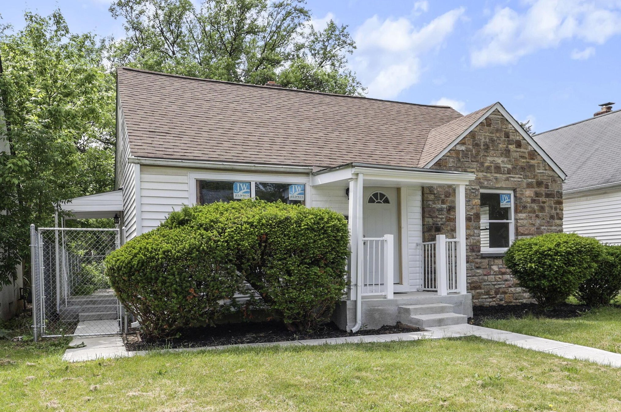 2263 Homestead Dr, Columbus, OH 43211-2234