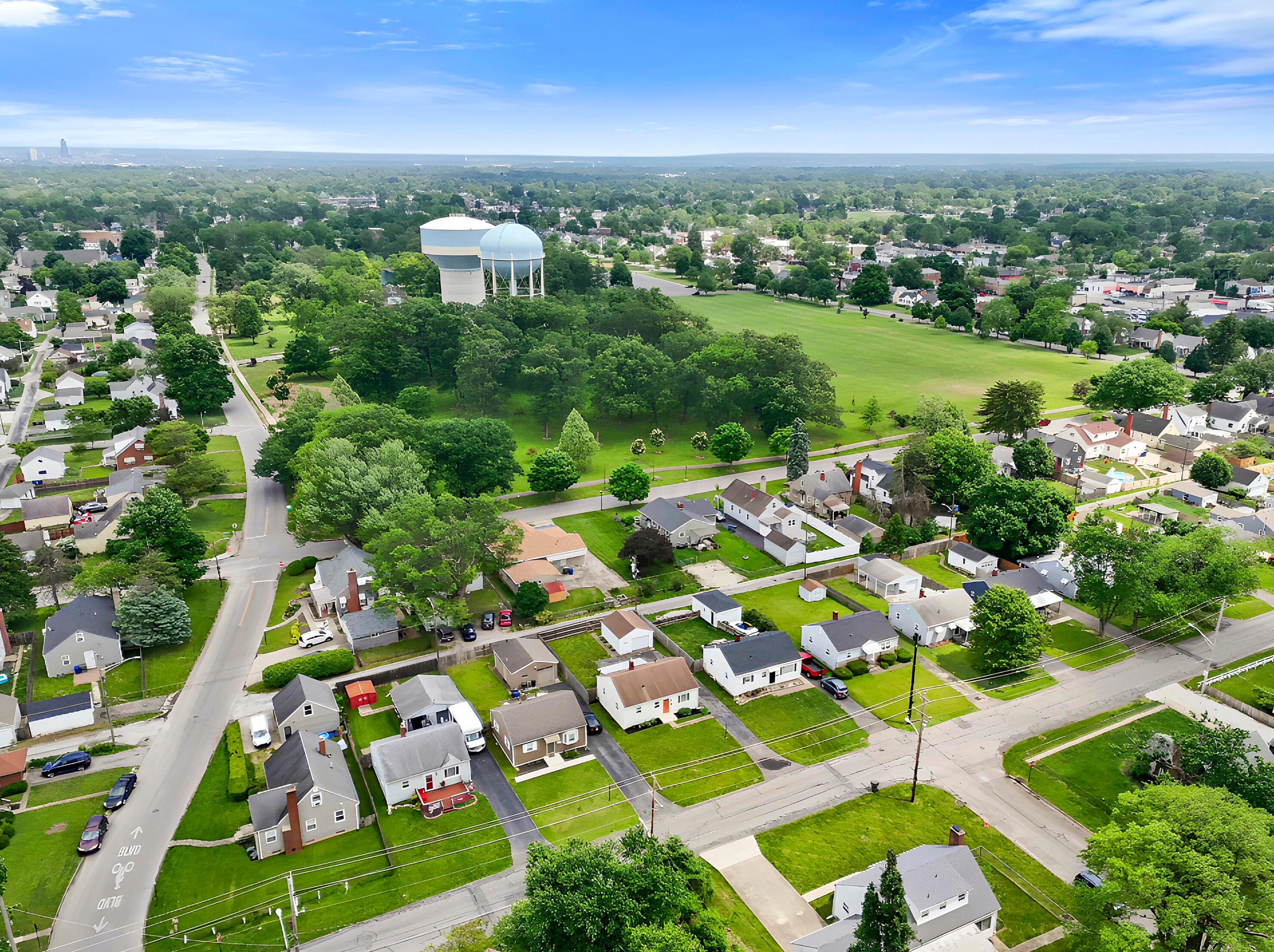 388 Derrer Rd, Columbus OH 43204-1129 exterior