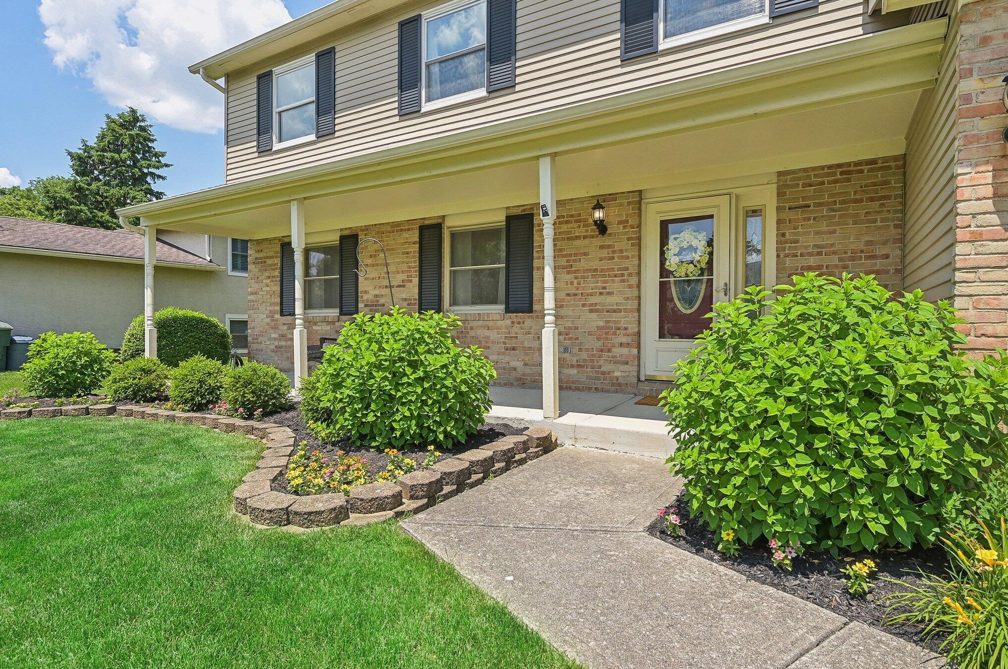 1670 Scottsdale Ave, Columbus, OH 43235-2518