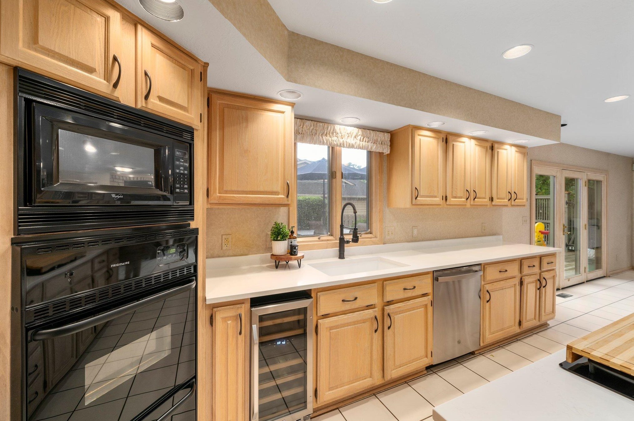 4205 Bowmansroot Ct, Hilliard OH  43026-3006 exterior