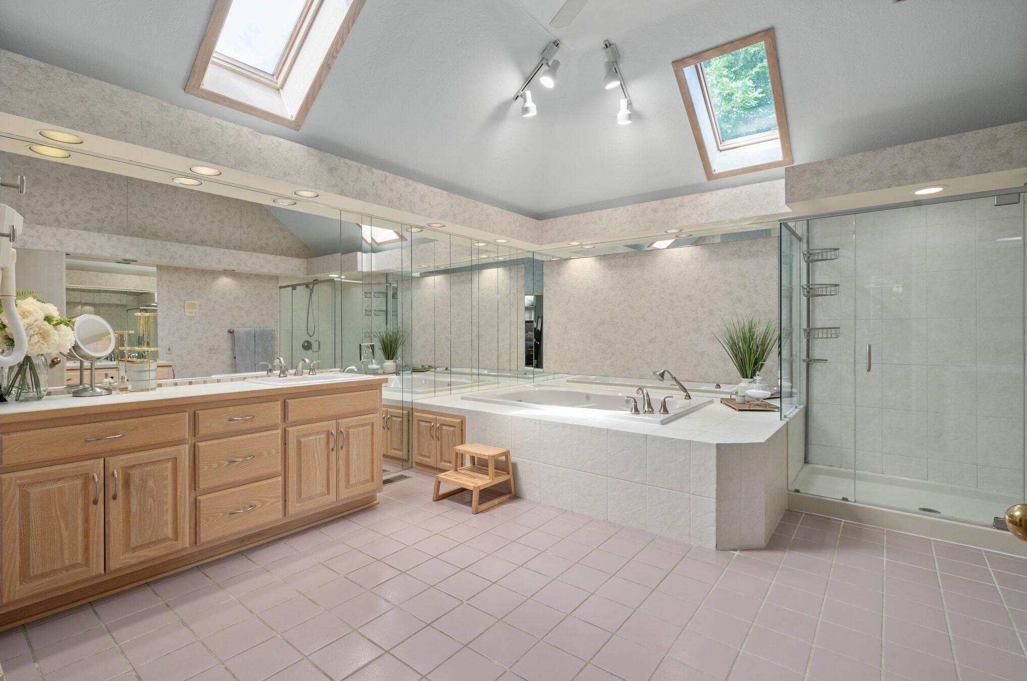 4205 Bowmansroot Ct, Hilliard OH  43026-3006 exterior