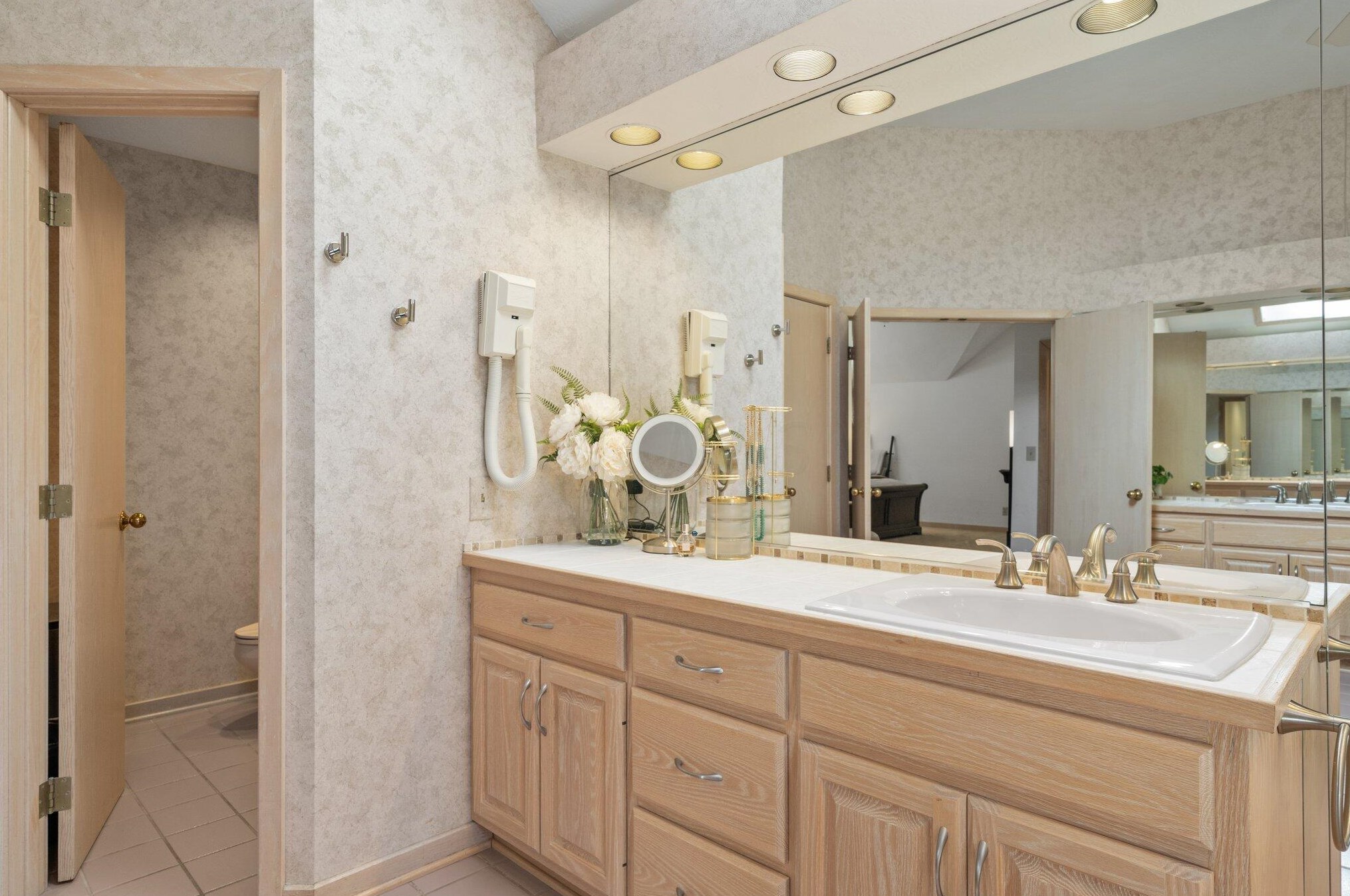 4205 Bowmansroot Ct, Hilliard OH  43026-3006 exterior