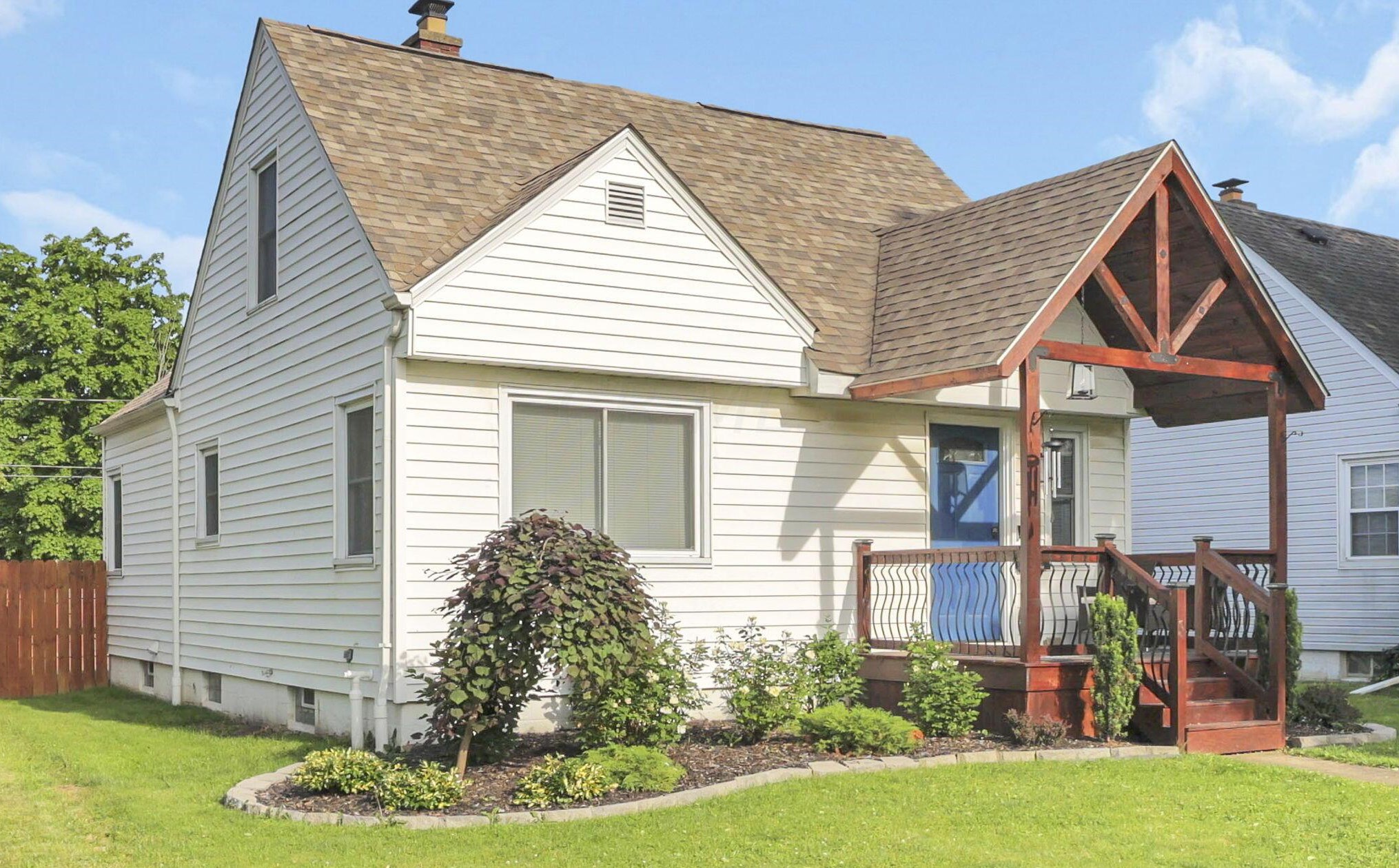 892 Wiltshire Rd, Columbus, OH 43204-2341