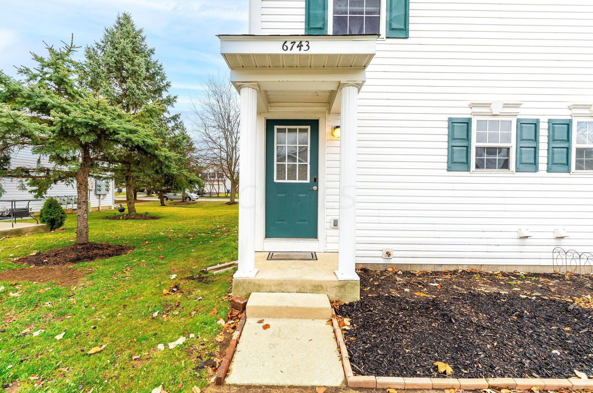 6743 Lagrange Dr, Cnl Wnchstr, OH 43110-8206