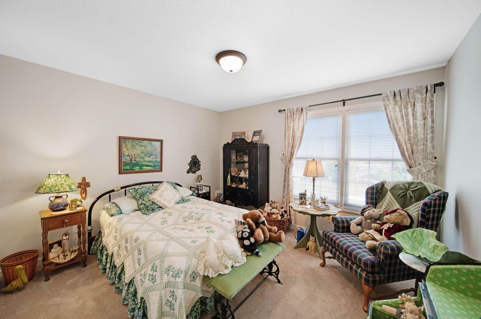 2374 Long Bow Ave, Lancaster OH 43130-8090 exterior