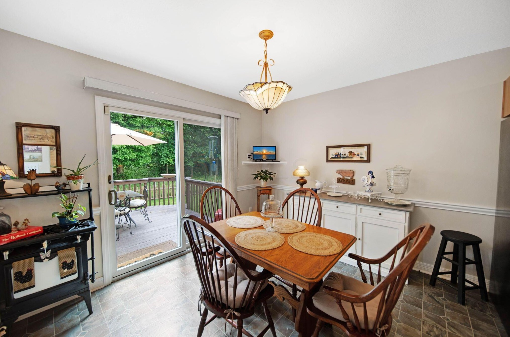 2374 Long Bow Ave, Lancaster OH 43130-8090 exterior