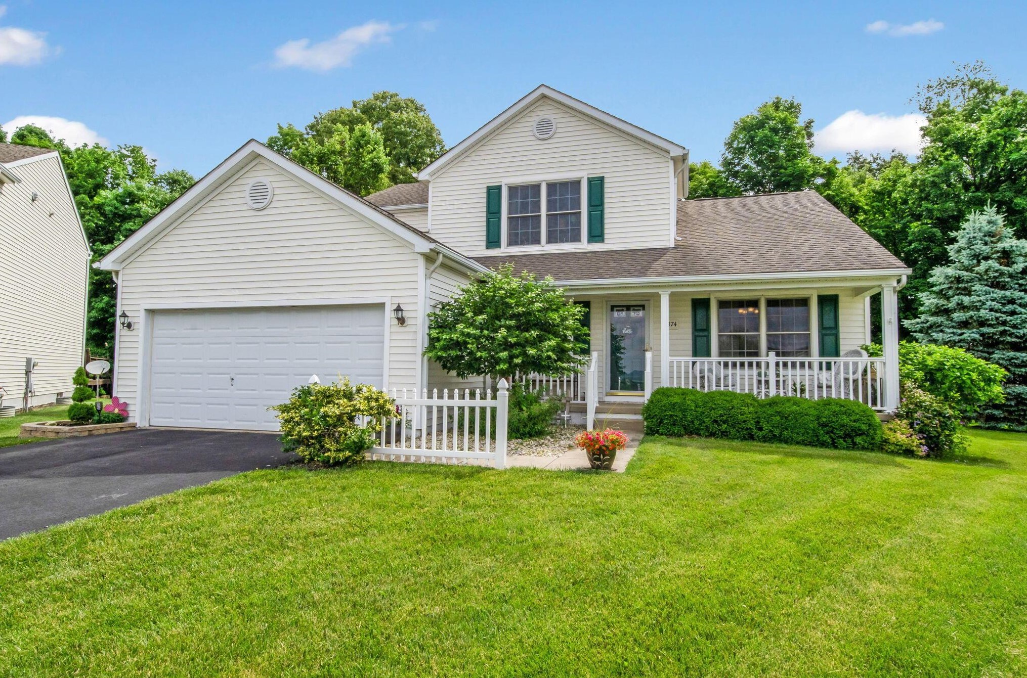 2374 Long Bow Ave, Lancaster OH 43130-8090 exterior