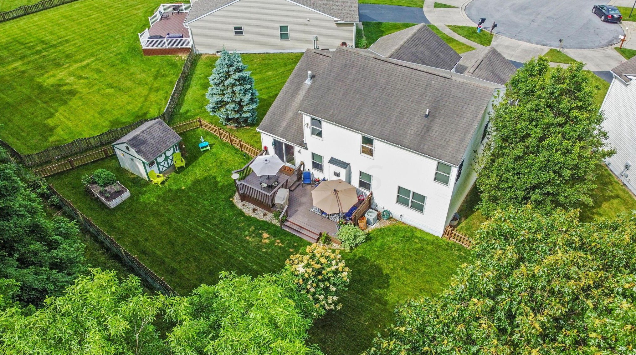 2374 Long Bow Ave, Lancaster OH 43130-8090 exterior