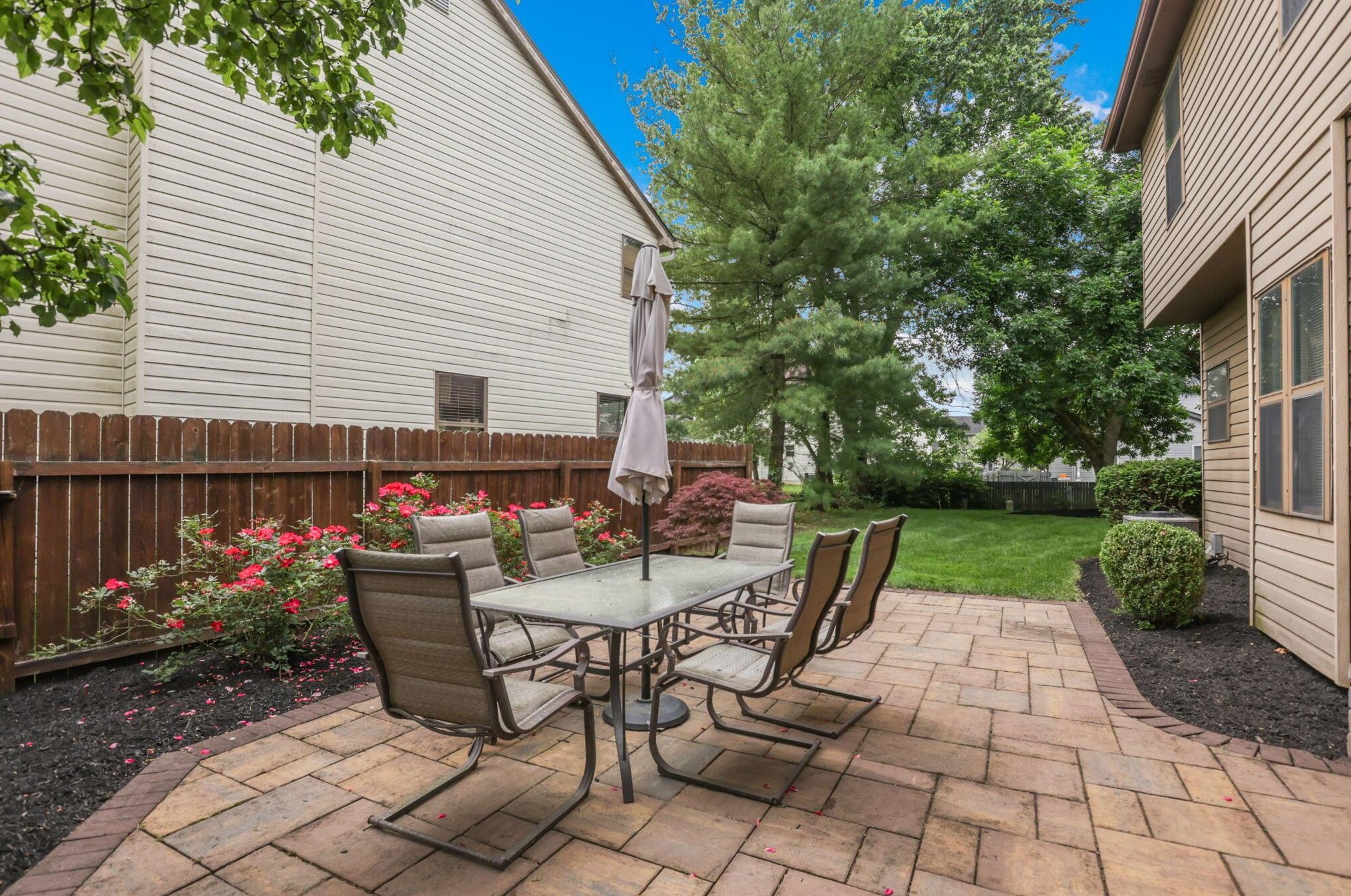 3492 Wheatfield Dr, Pickerington OH  43147-8834 exterior