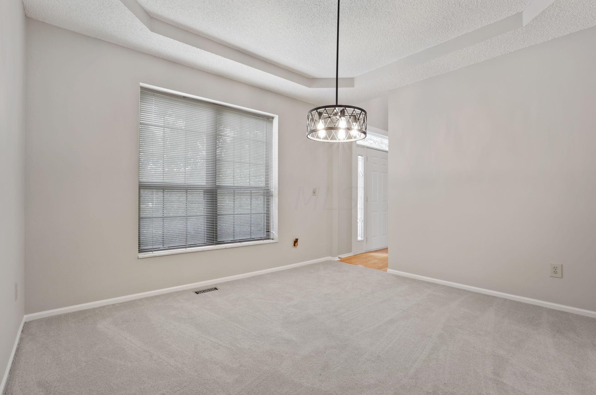 3492 Wheatfield Dr, Pickerington OH  43147-8834 exterior