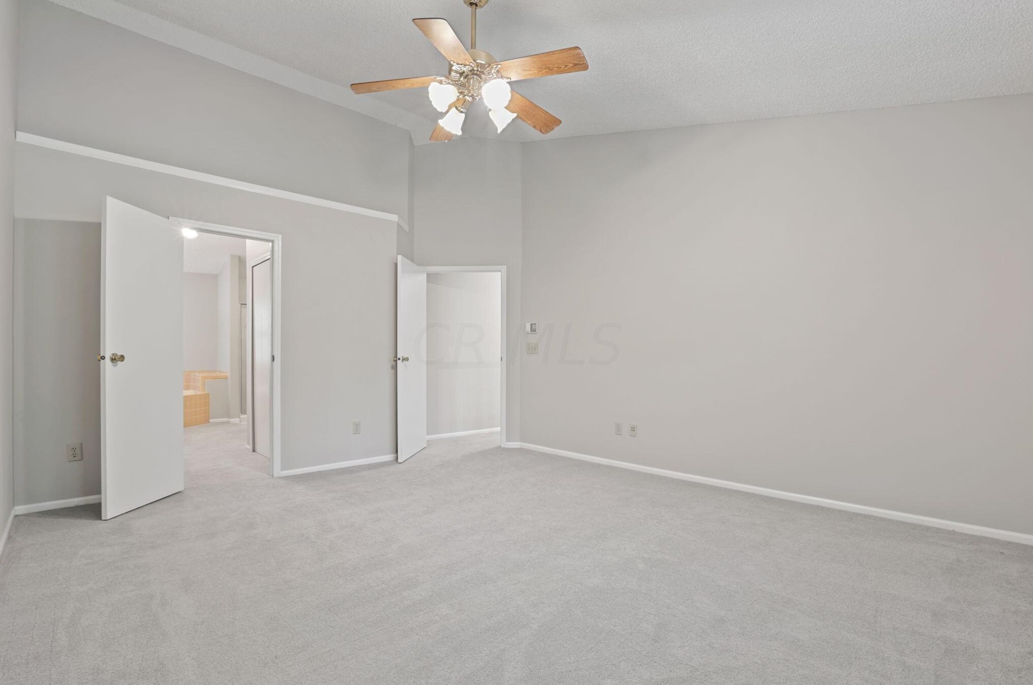 3492 Wheatfield Dr, Pickerington OH  43147-8834 exterior