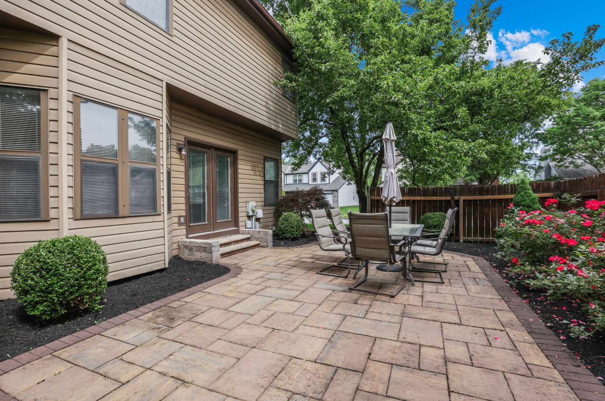 3492 Wheatfield Dr, Pickerington OH  43147-8834 exterior