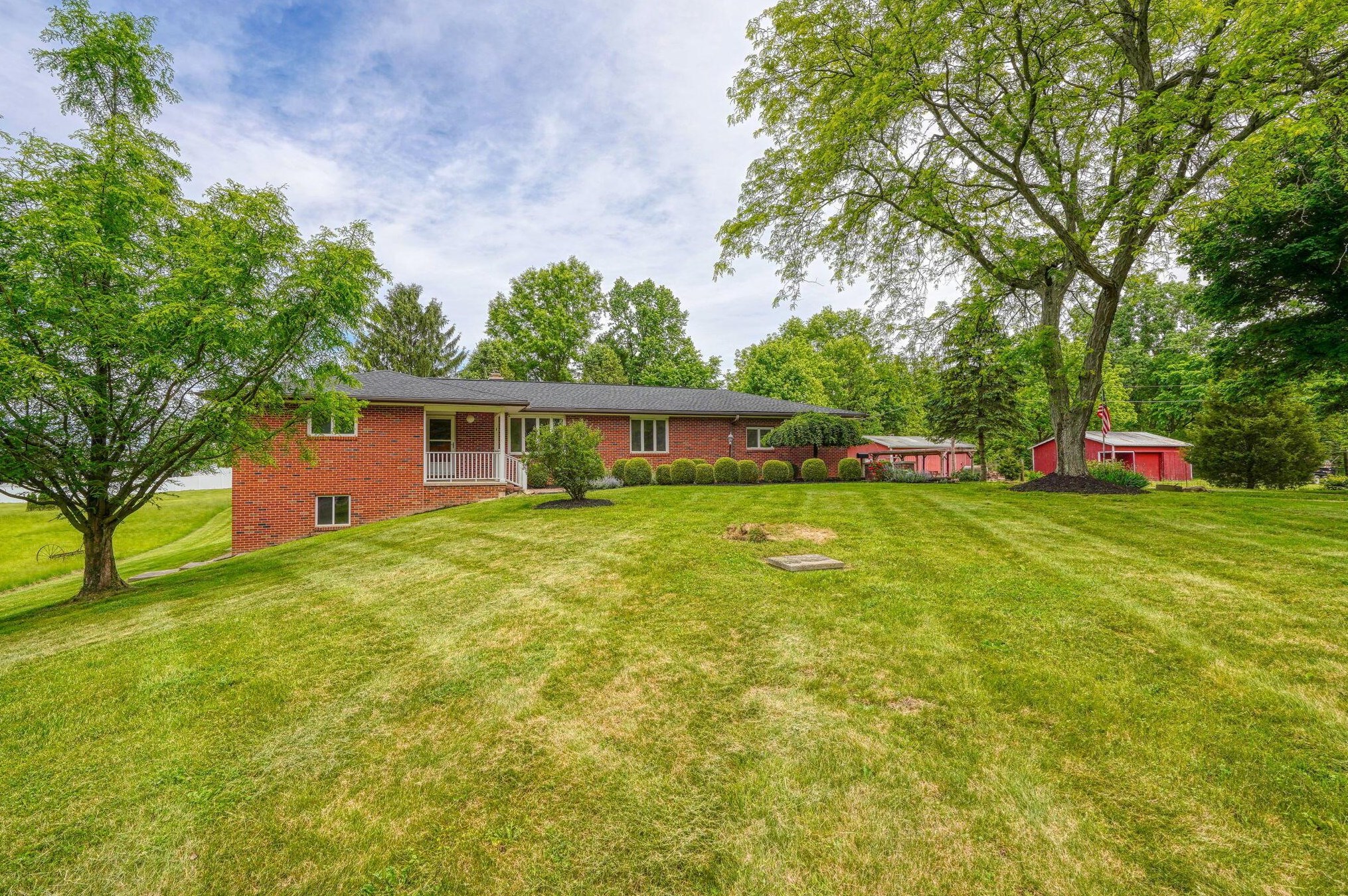 2402 Hyatts Rd, Delaware, OH 43015