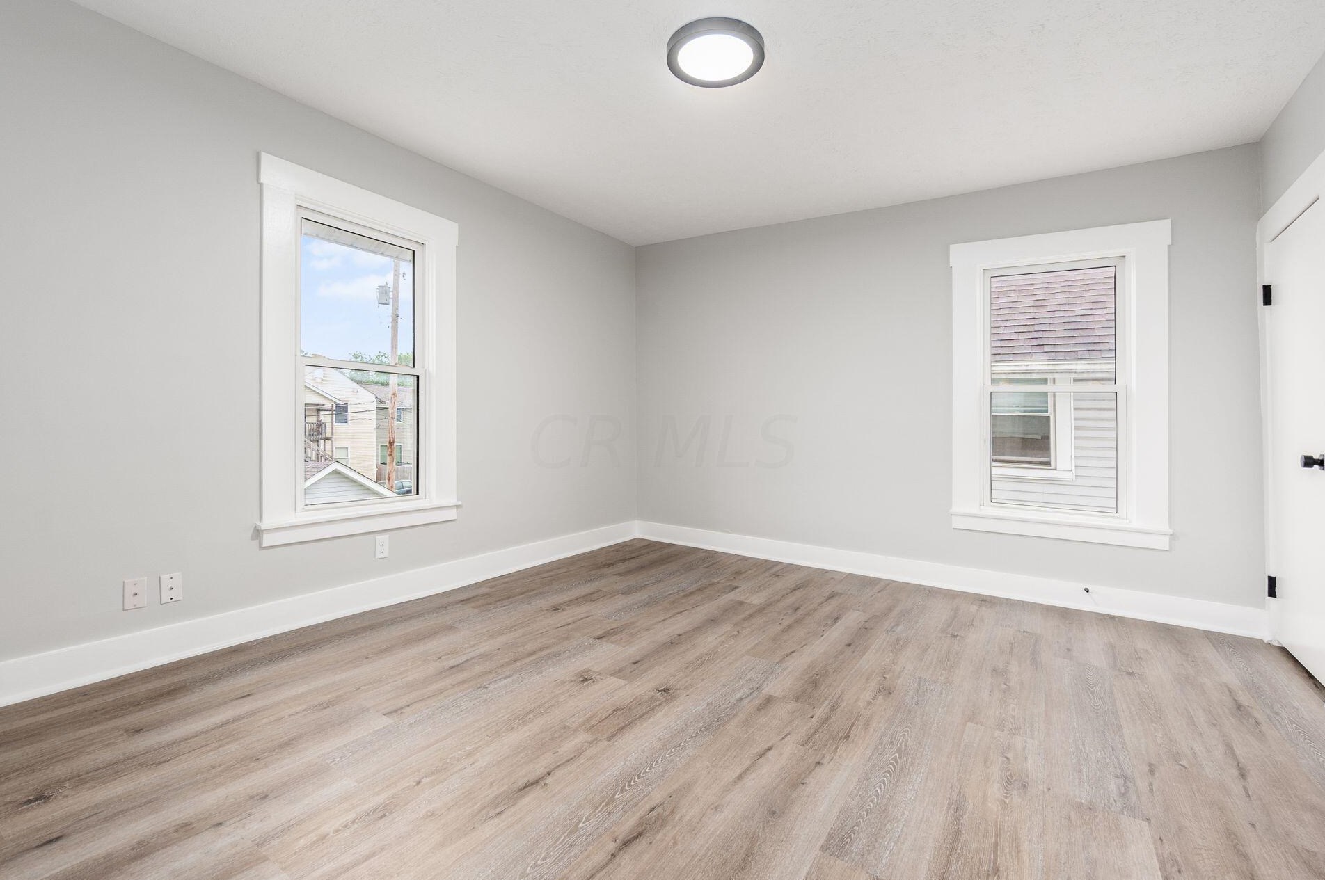 859 Whittier St, Columbus OH  43206-1582 exterior