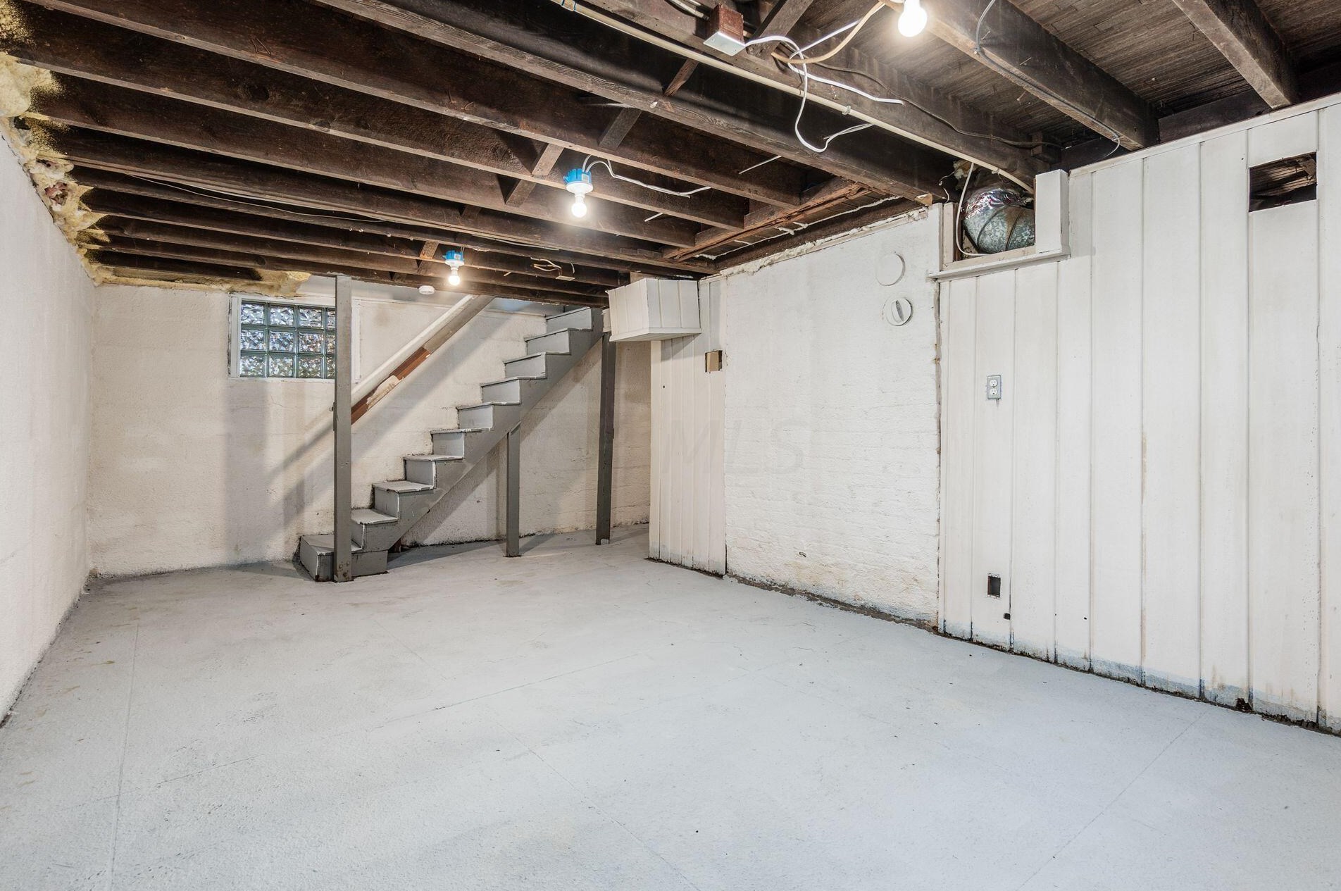 859 Whittier St, Columbus OH  43206-1582 exterior